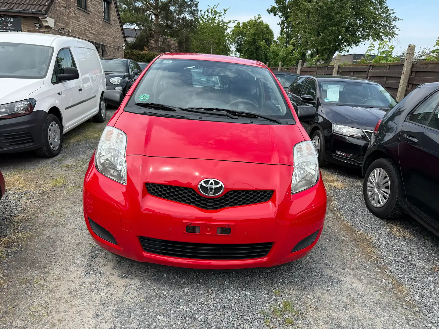Toyota Yaris 1.0i VVT-i / climatisation Rojo - 1