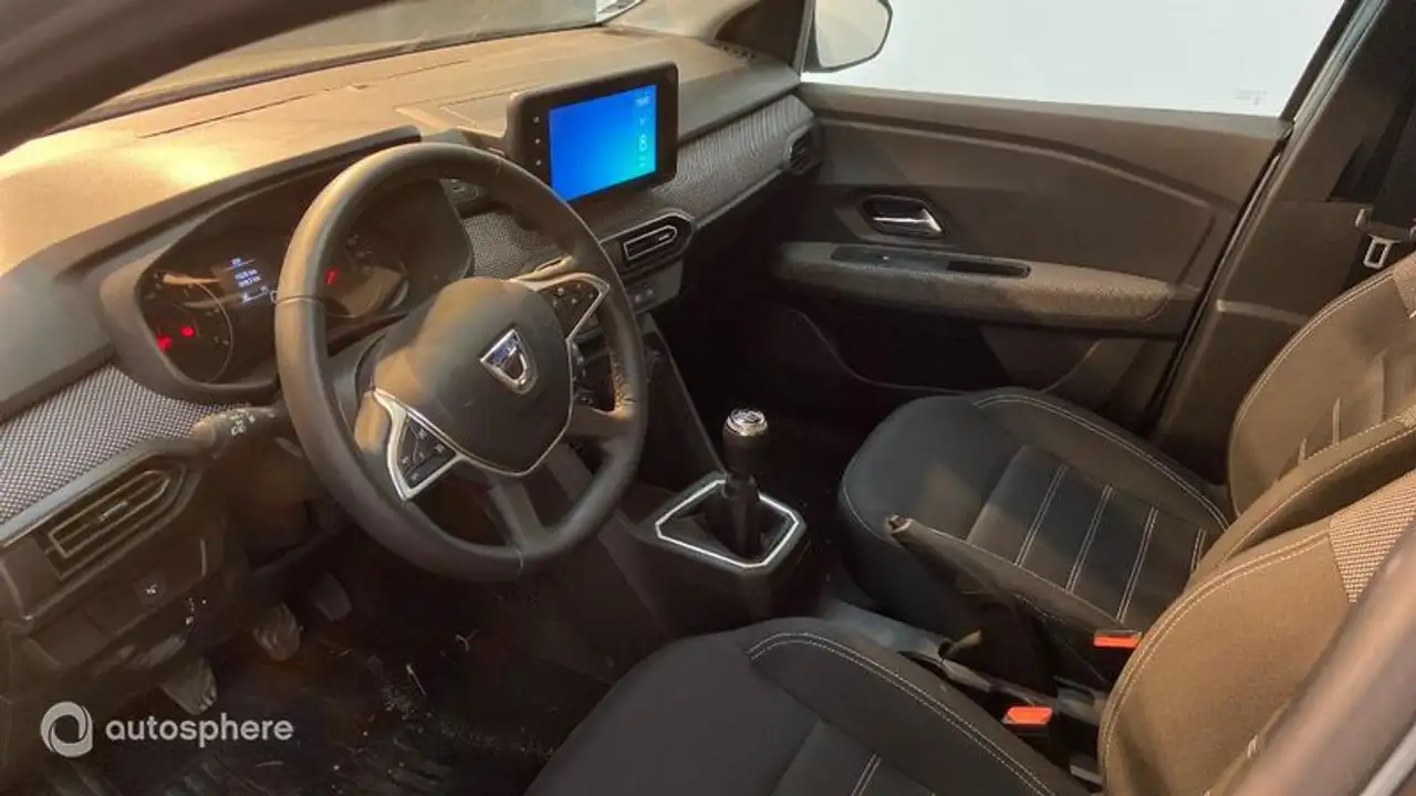 Dacia Sandero Sandero — photo 12
