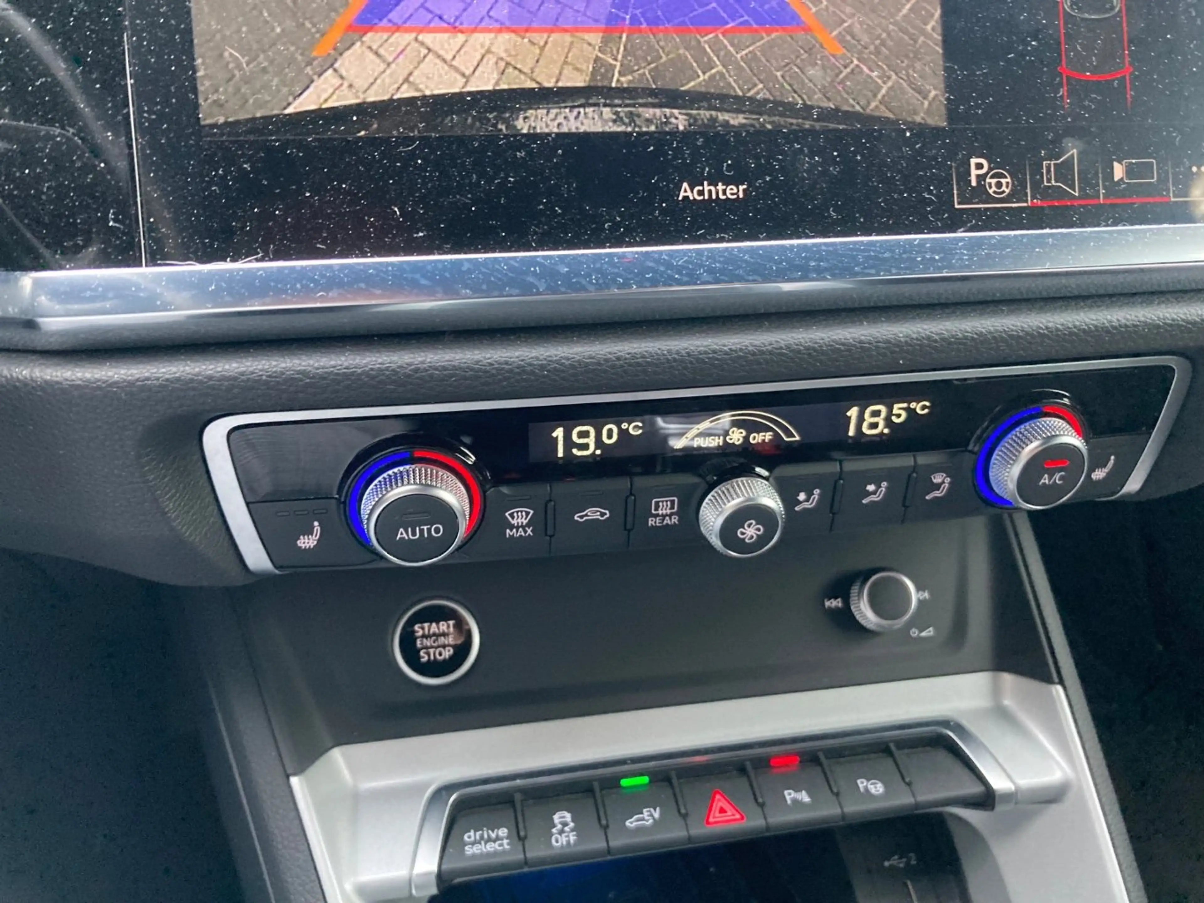 Audi Q3 45 TFSI e S edition 245PK PHEV | CAMERA | STOELVER — photo 12