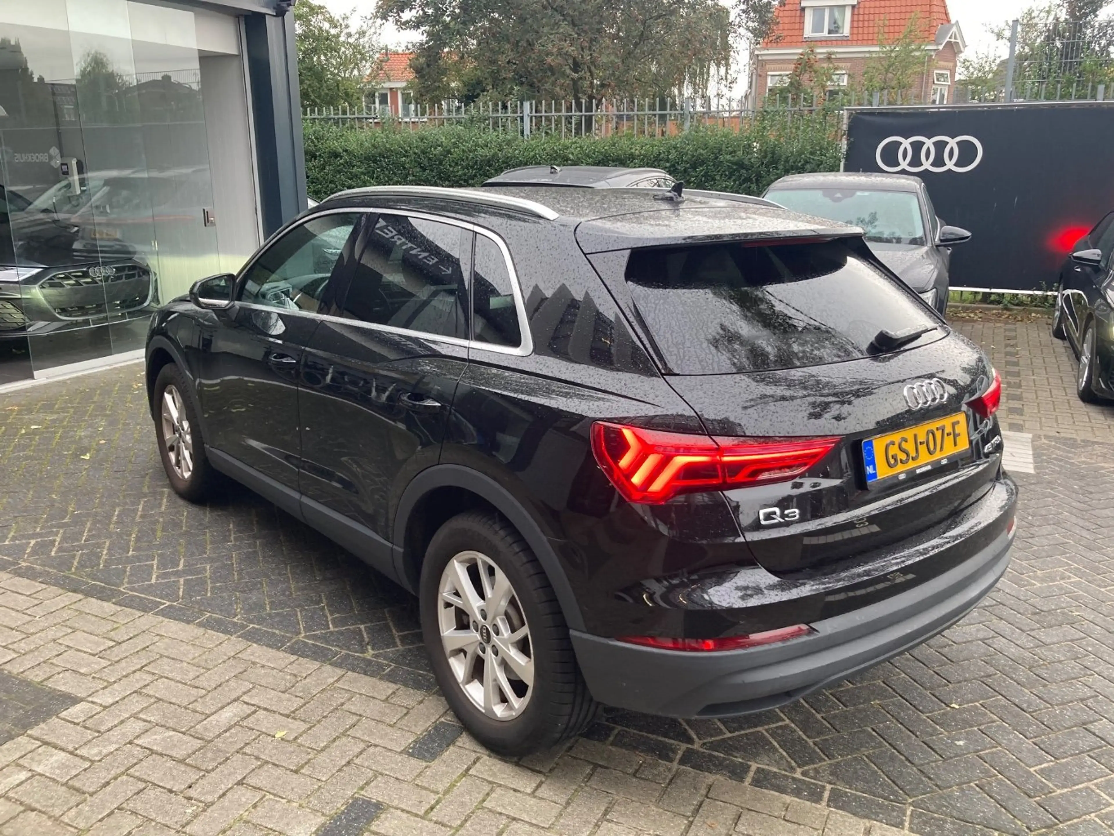 Audi Q3 45 TFSI e S edition 245PK PHEV | CAMERA | STOELVER — photo 3