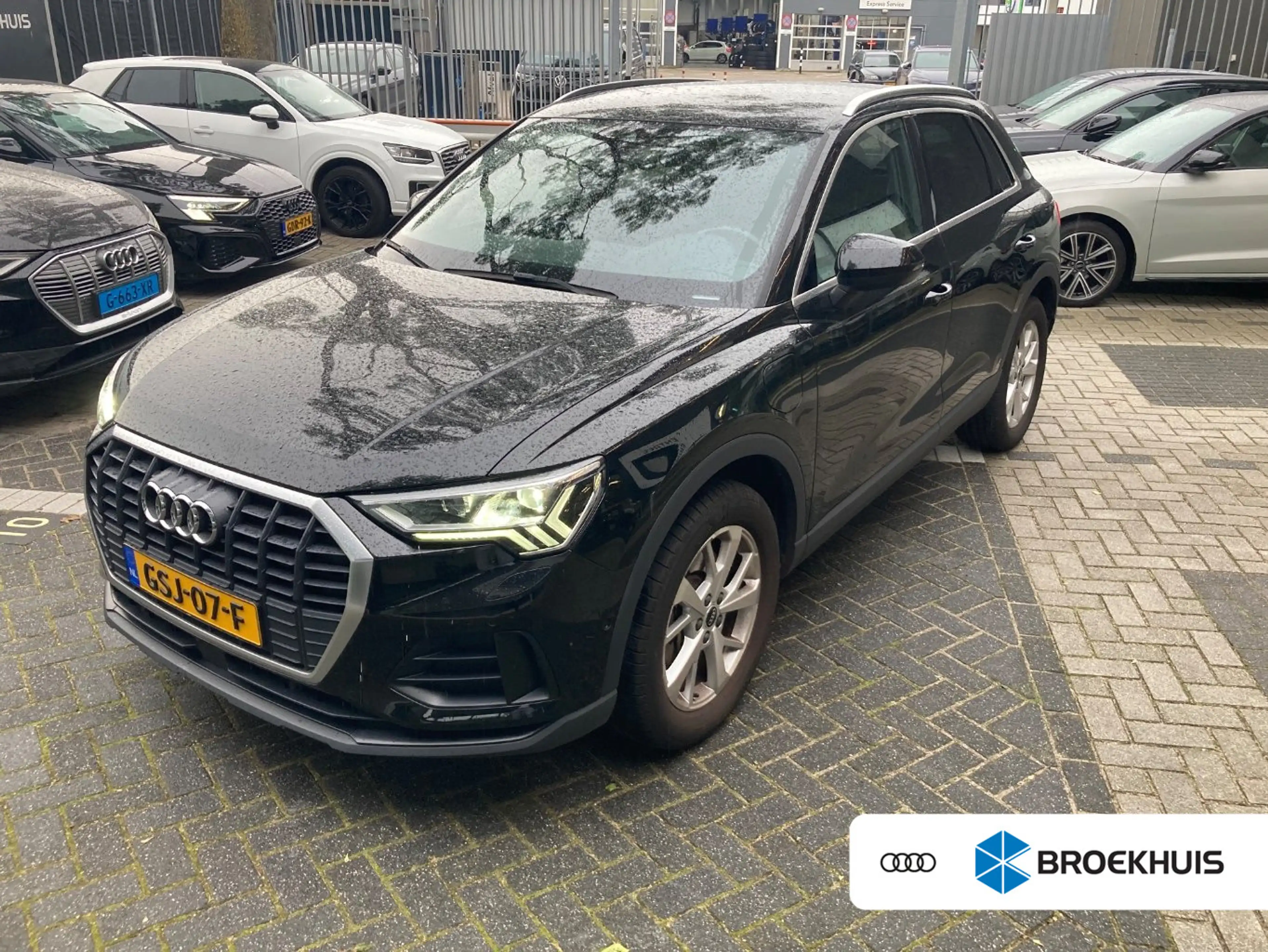 Audi Q3 45 TFSI e S edition 245PK PHEV | CAMERA | STOELVER
