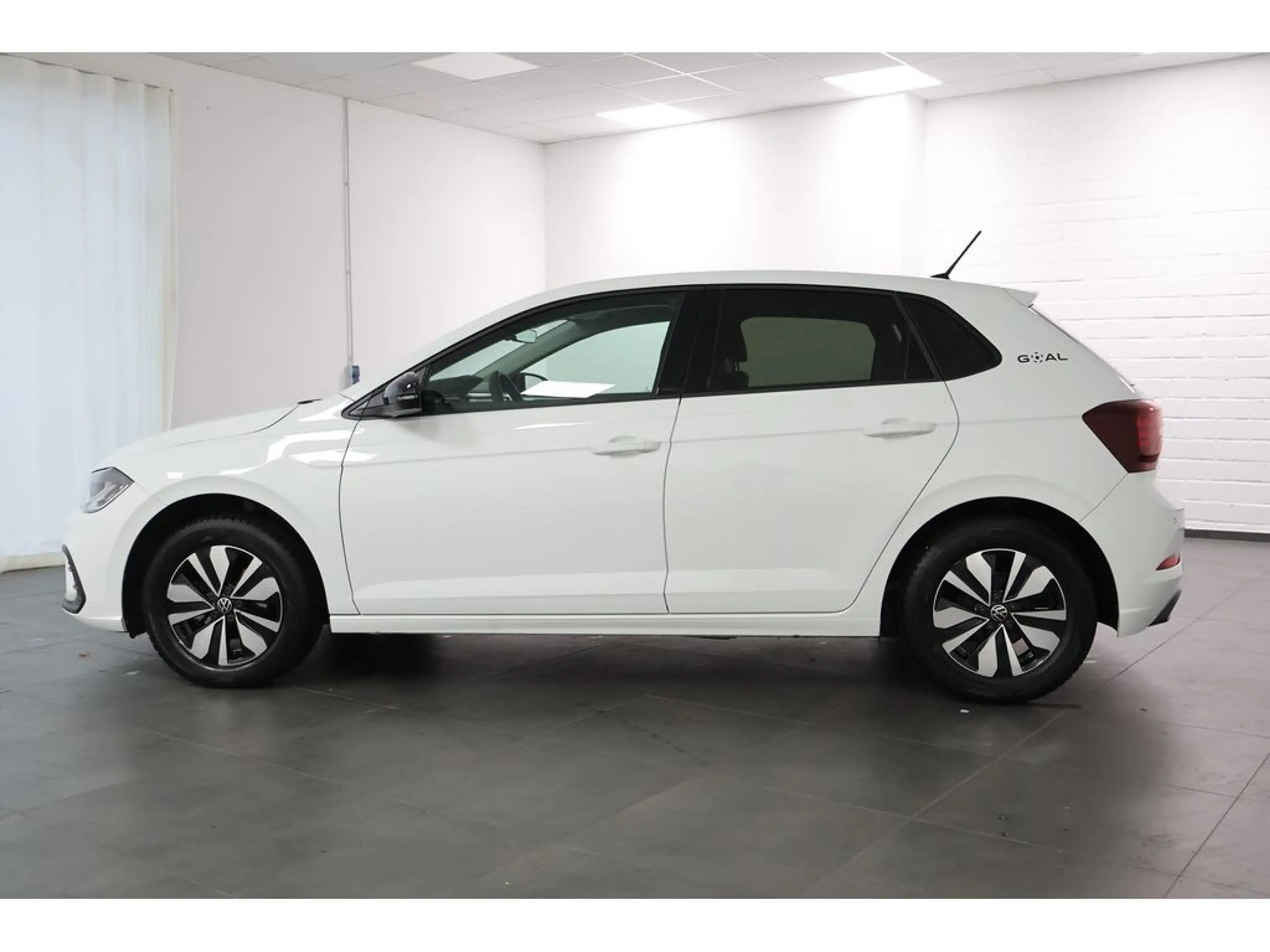 Volkswagen Polo VI 1.0 TSI Goal Navi,LED,PDC,SHZ — photo 7