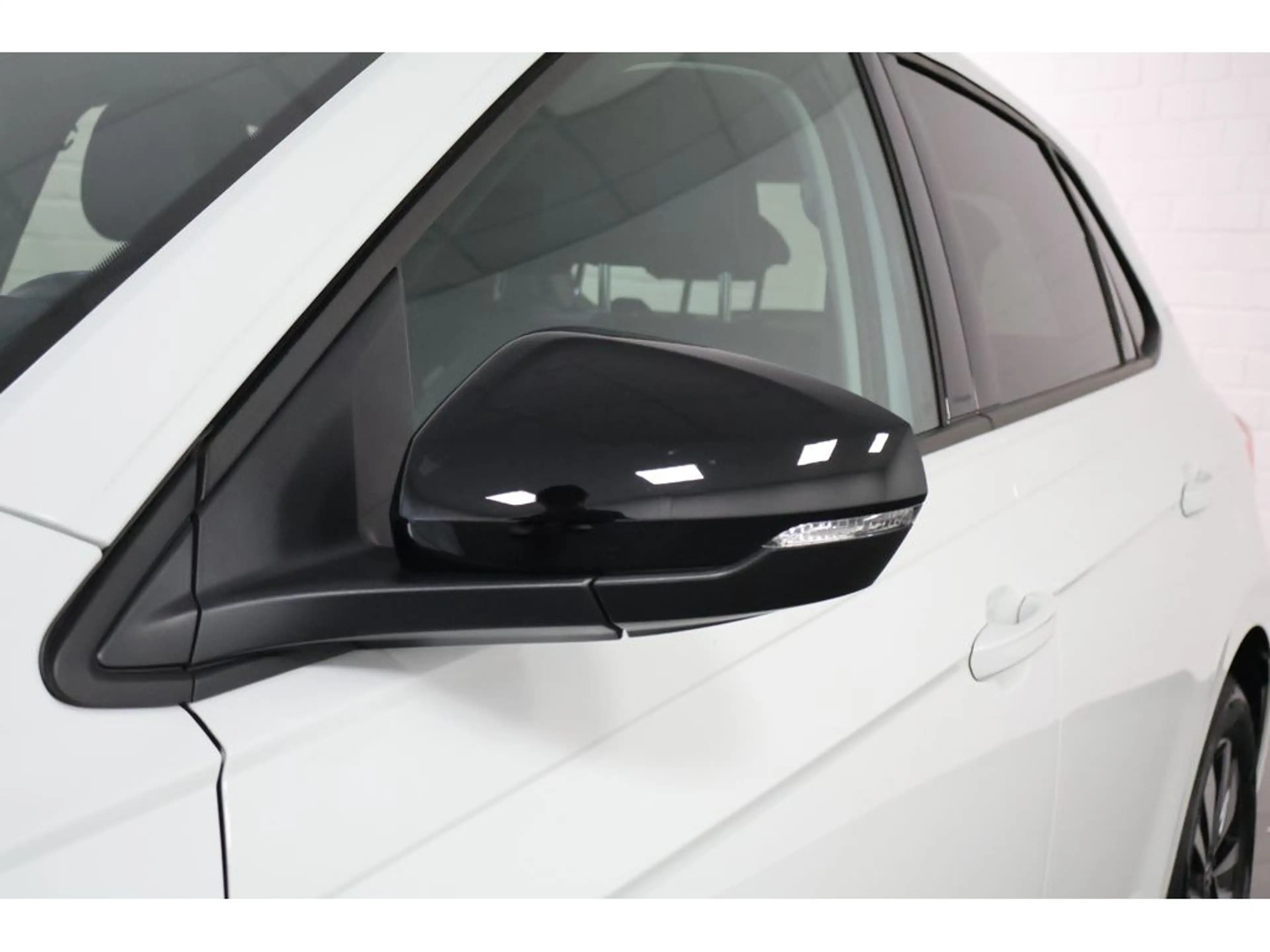 Volkswagen Polo VI 1.0 TSI Goal Navi,LED,PDC,SHZ — photo 24