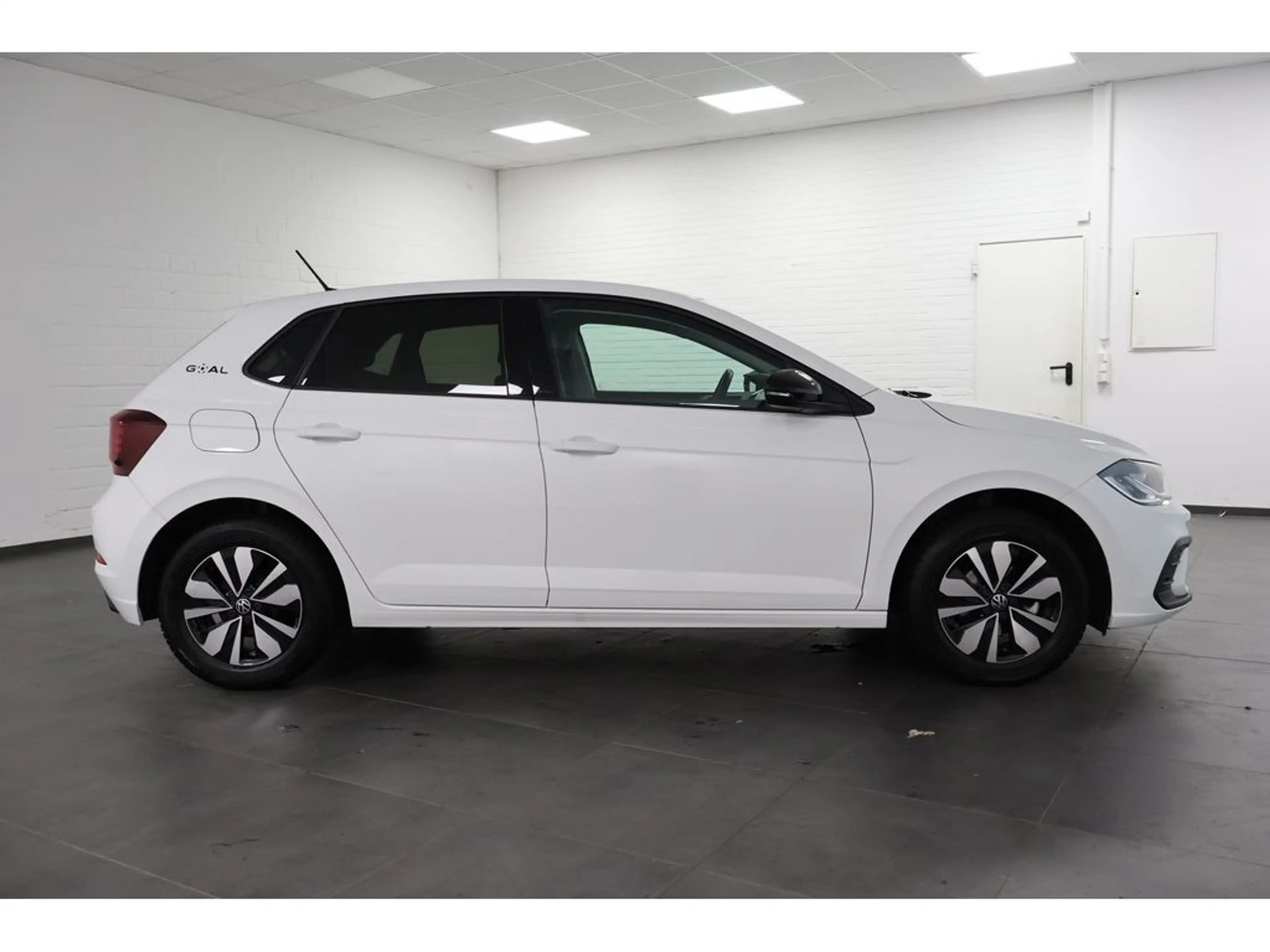 Volkswagen Polo VI 1.0 TSI Goal Navi,LED,PDC,SHZ — photo 4