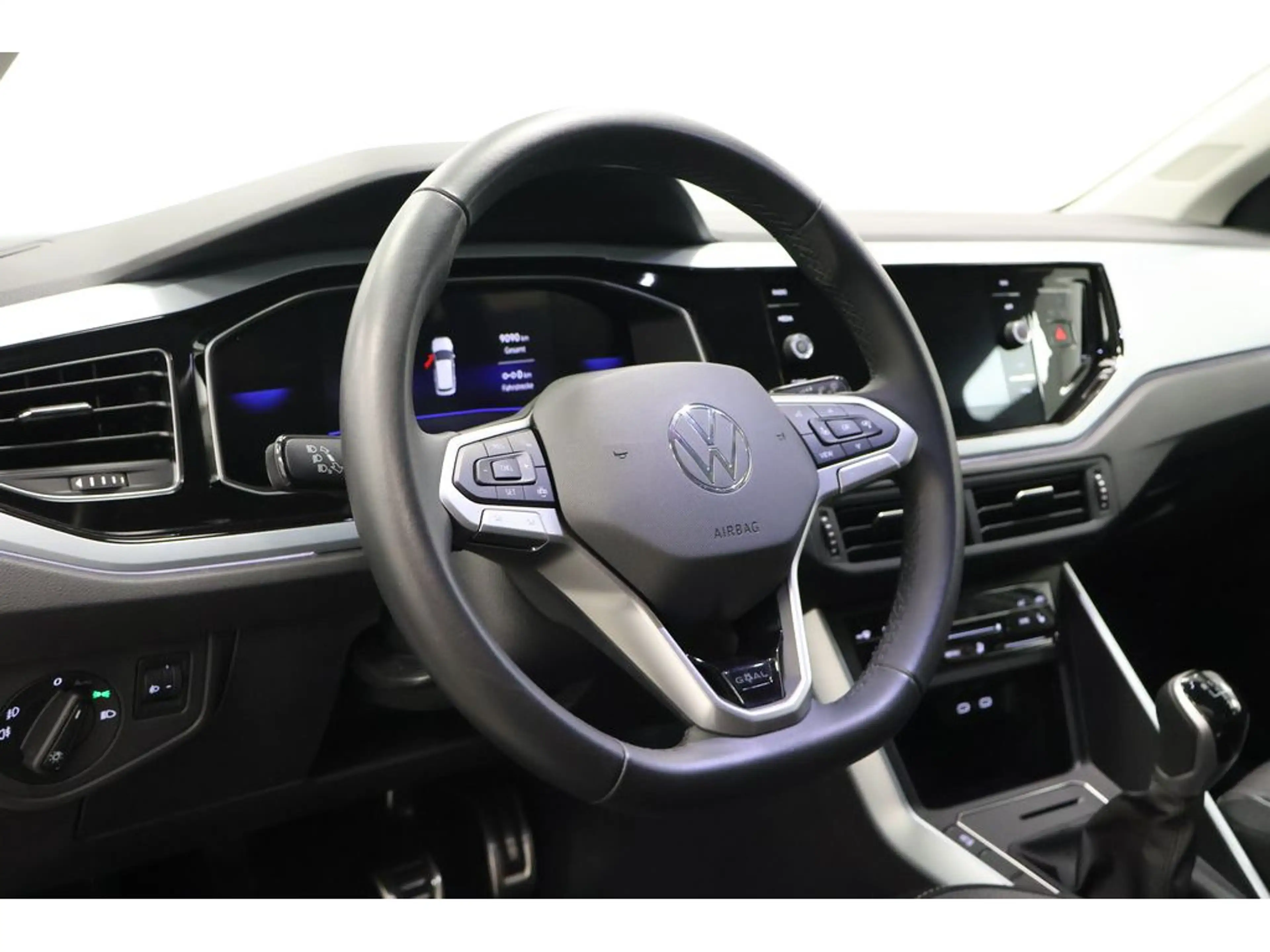 Volkswagen Polo VI 1.0 TSI Goal Navi,LED,PDC,SHZ — photo 17
