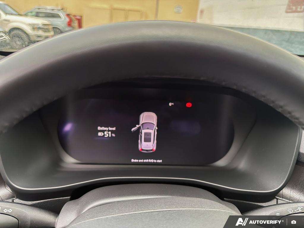 2024 Volvo XC40 Twin eAWD Plus thumb 14