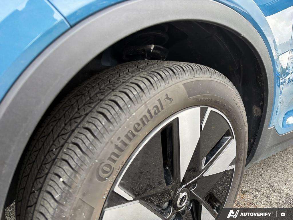 2024 Volvo XC40 Twin eAWD Plus thumb 7