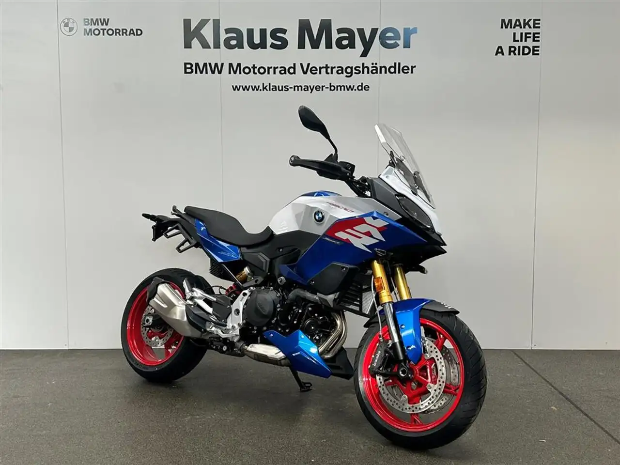 BMW F 900 XR