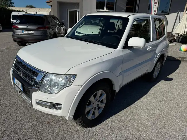 Mitsubishi Pajero Pajero 3.2 DI-D 16V aut. 3p. Involve DPF