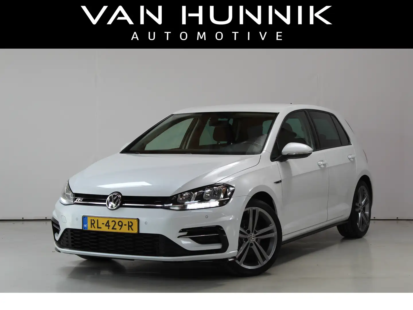 Volkswagen Golf 1.5 TSI Highline Business R | Virtual | Dealer Oh Weiß - 1