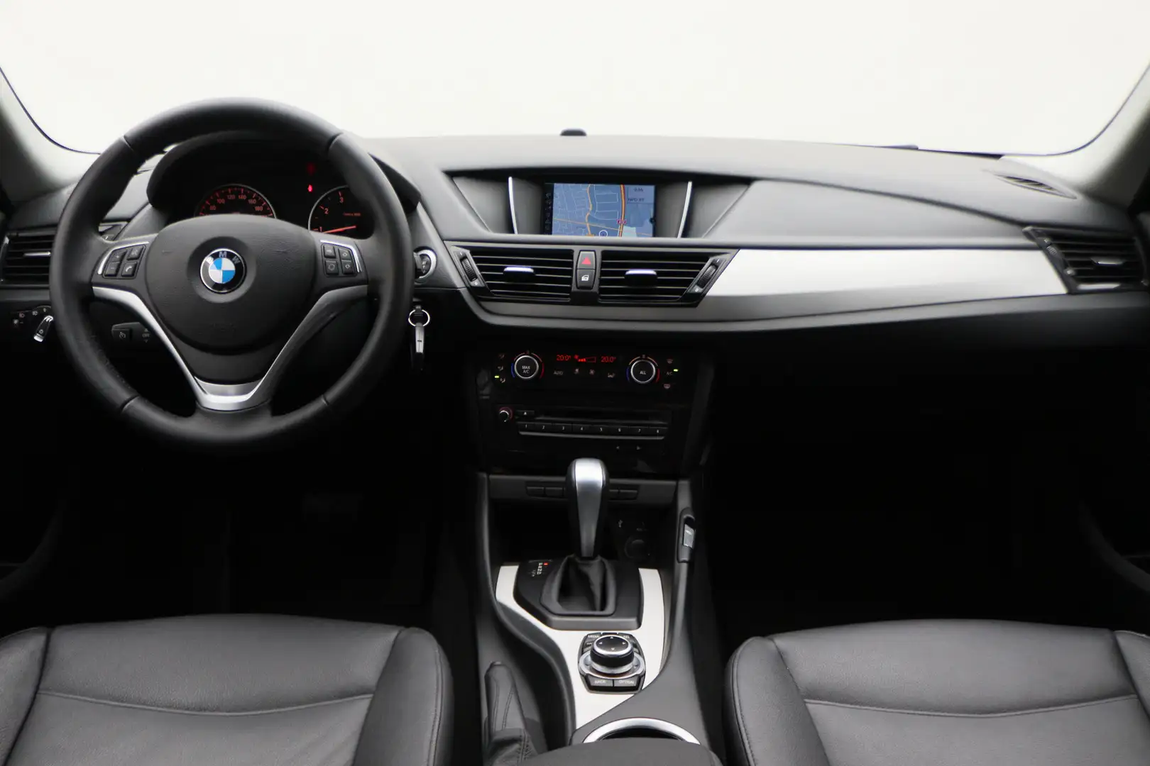 BMW X1 sDrive18i Automaat Grijs - 2