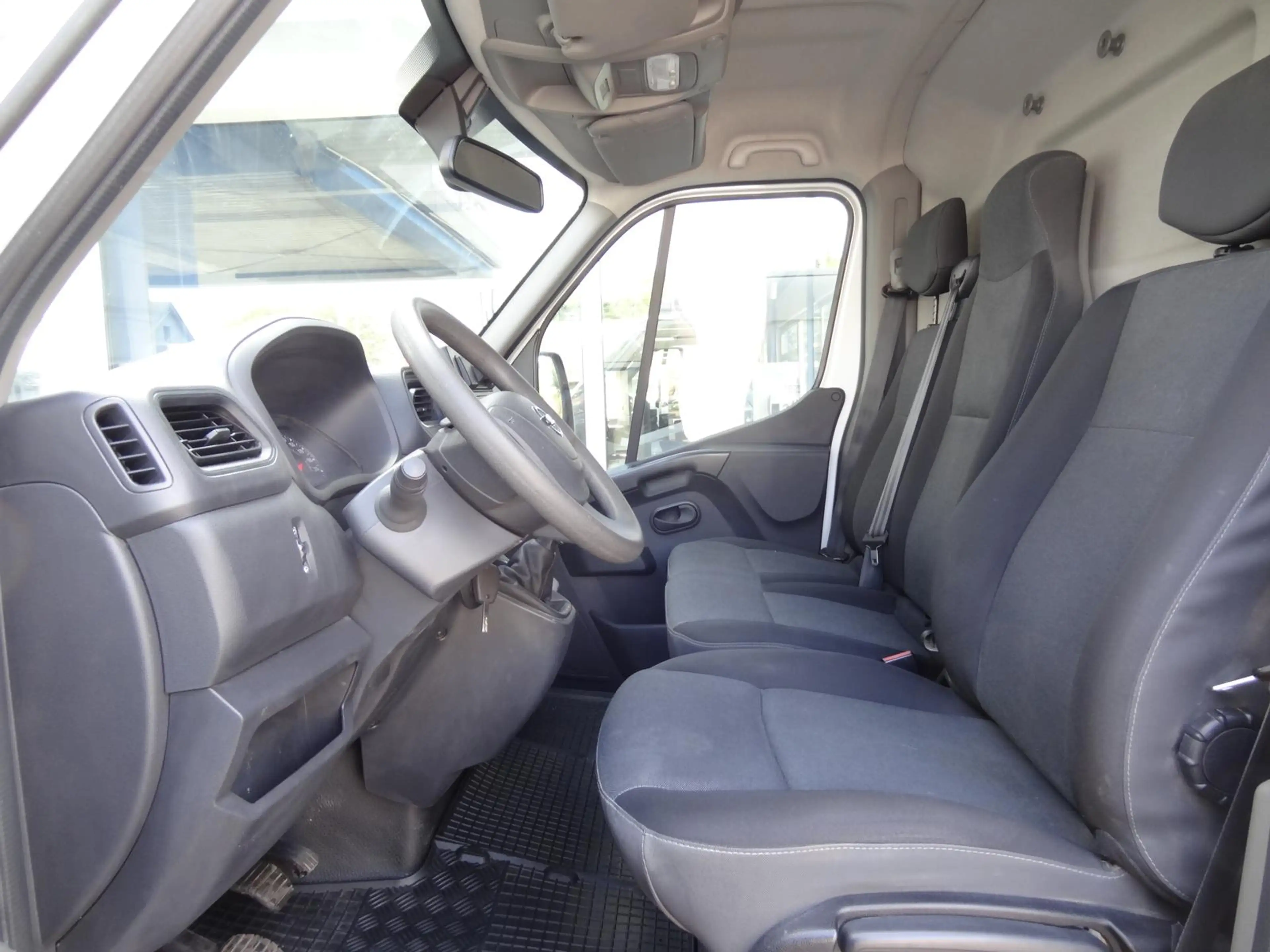 Nissan Interstar Nissan NV400 / Interstar 3,5 L2H2 RFK PDC AHK — photo 11