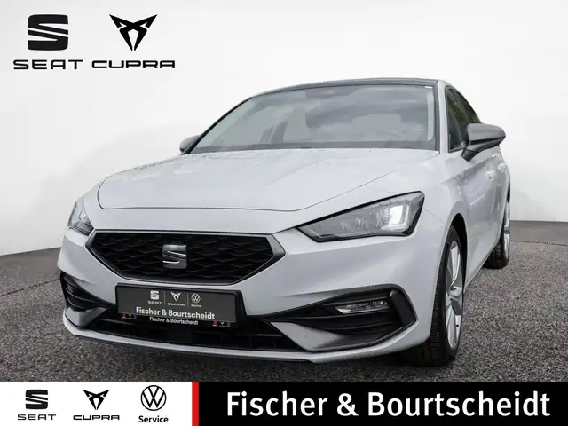SEAT Leon 1.5 TSI FR NAVI PANO STD.HZG LED PDC SHZ