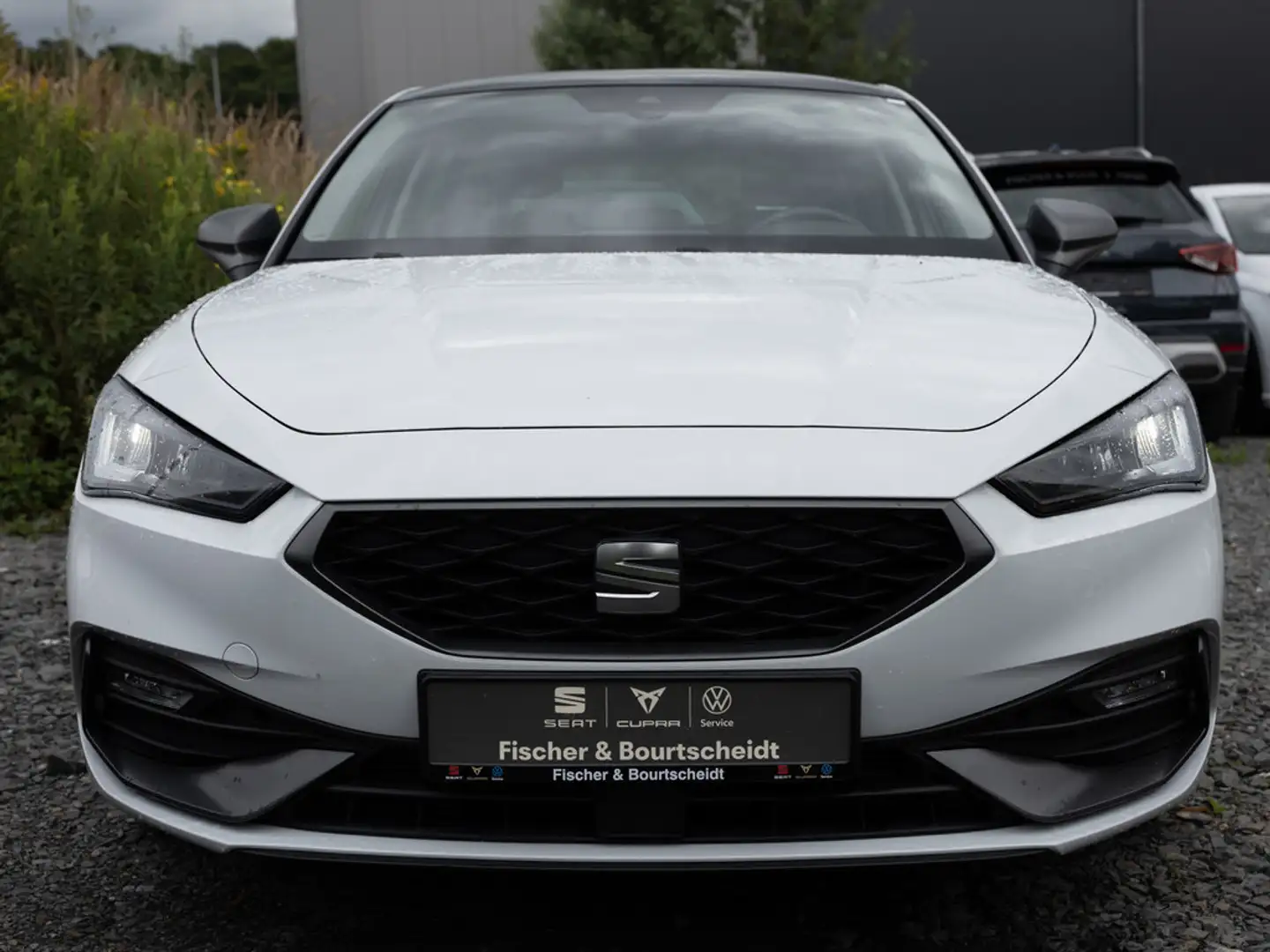 SEAT Leon 1.5 TSI FR NAVI PANO STD.HZG LED PDC SHZ Weiß - 2