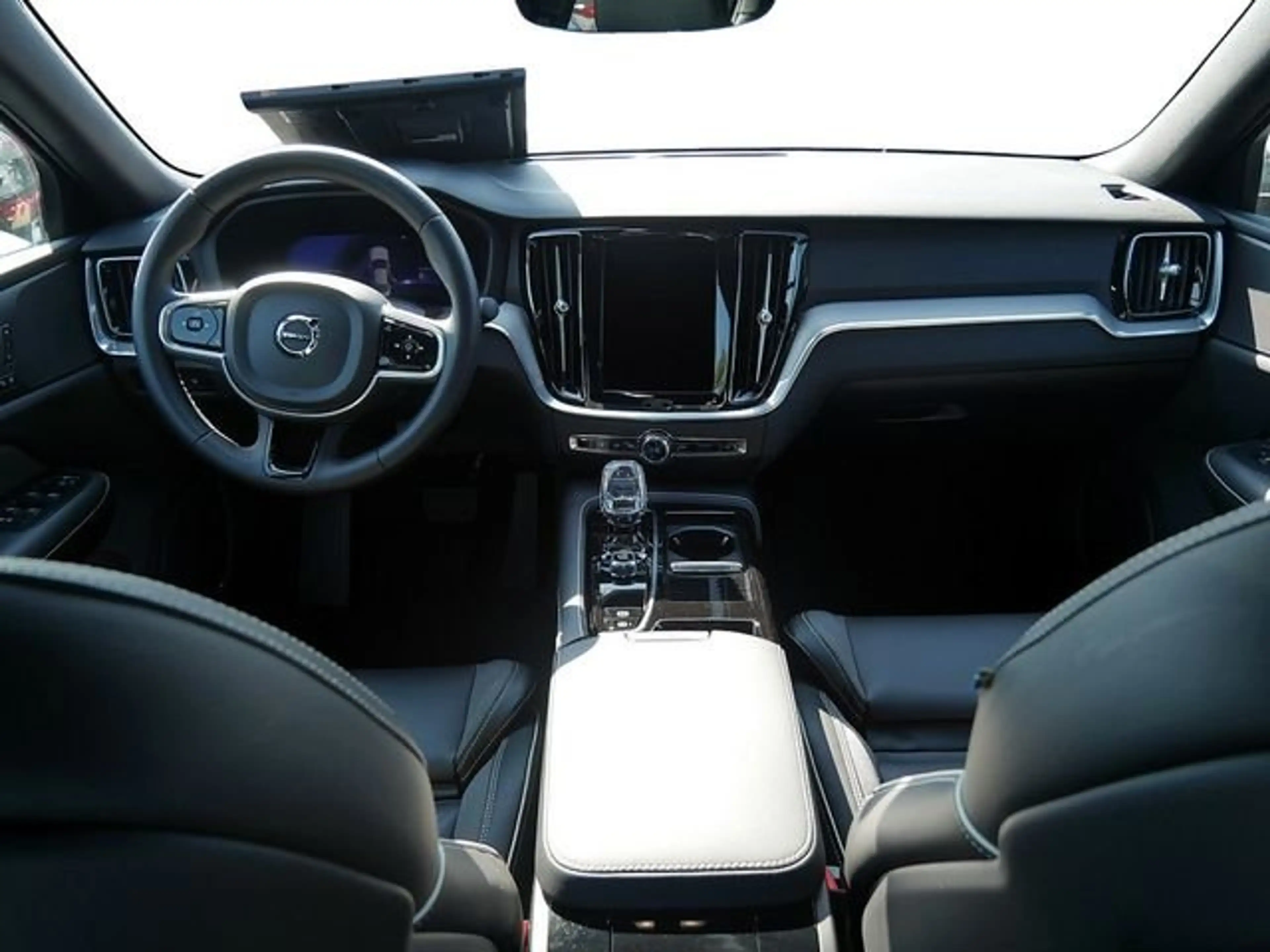 Volvo S60 T8 Twin Engine AWD Plus Dark Plug-In E6d — photo 7