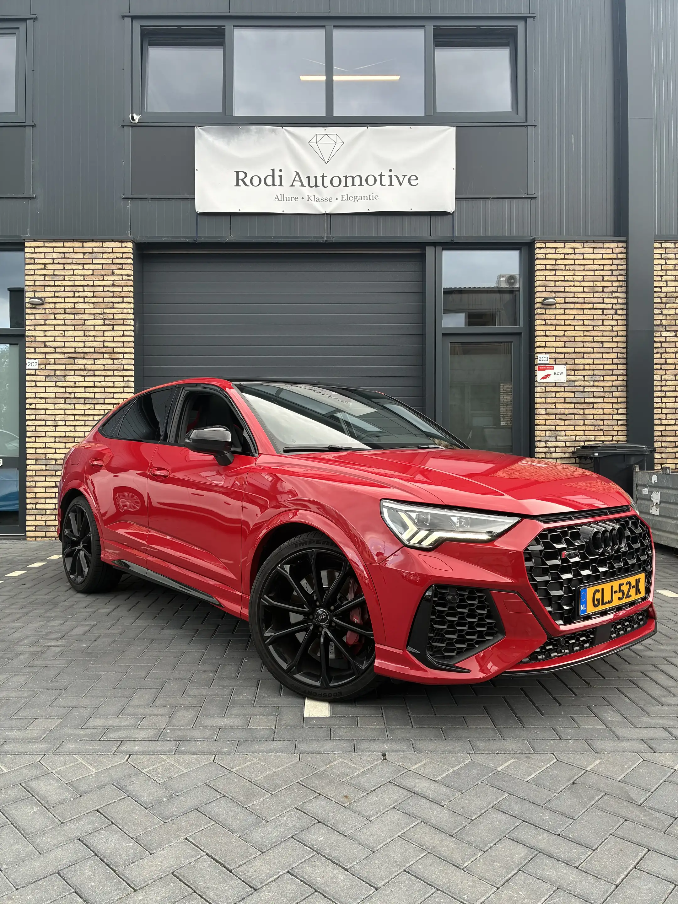 Audi RS Q3 TFSI — photo 3