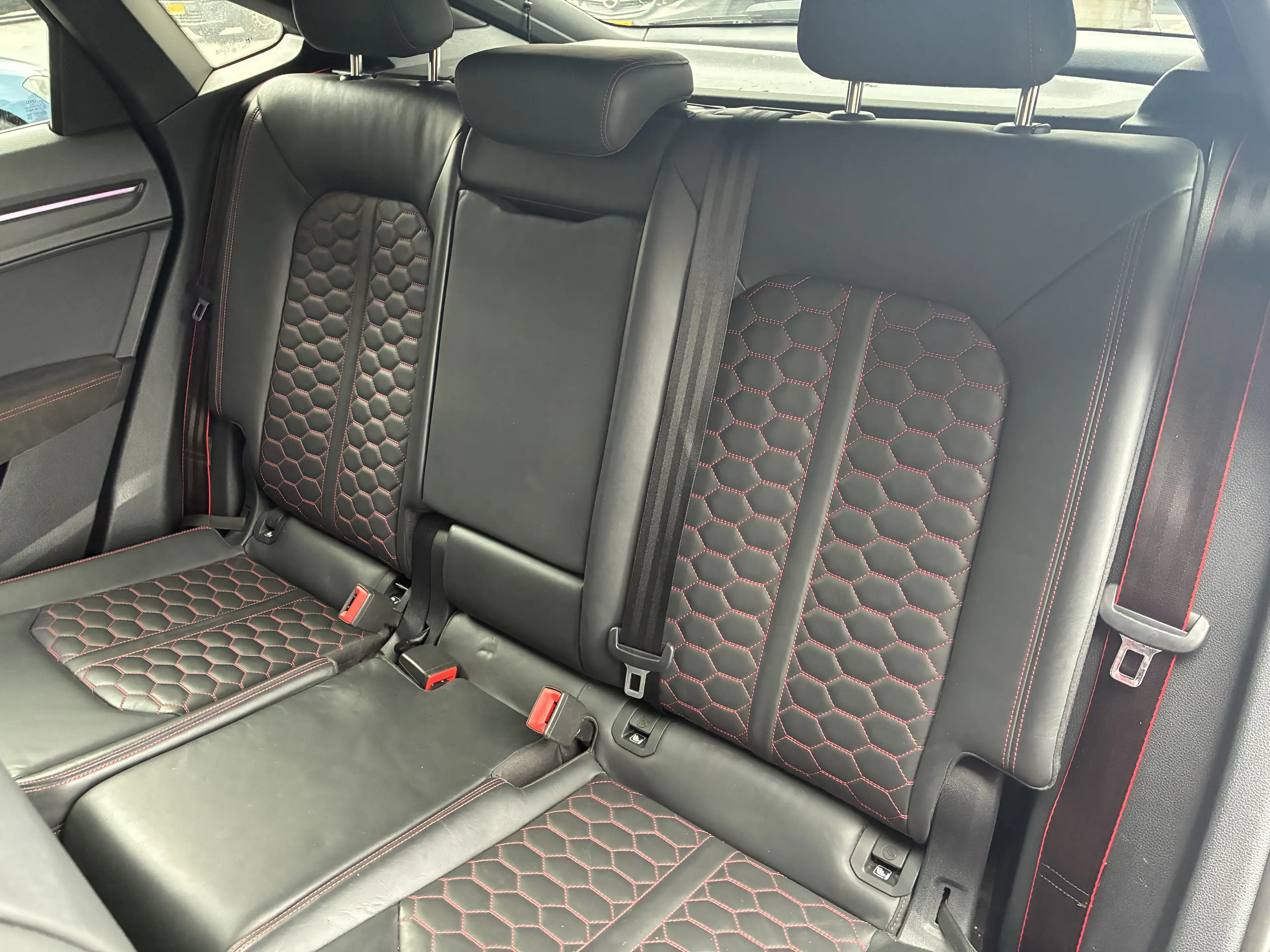 Audi RS Q3 TFSI — photo 12