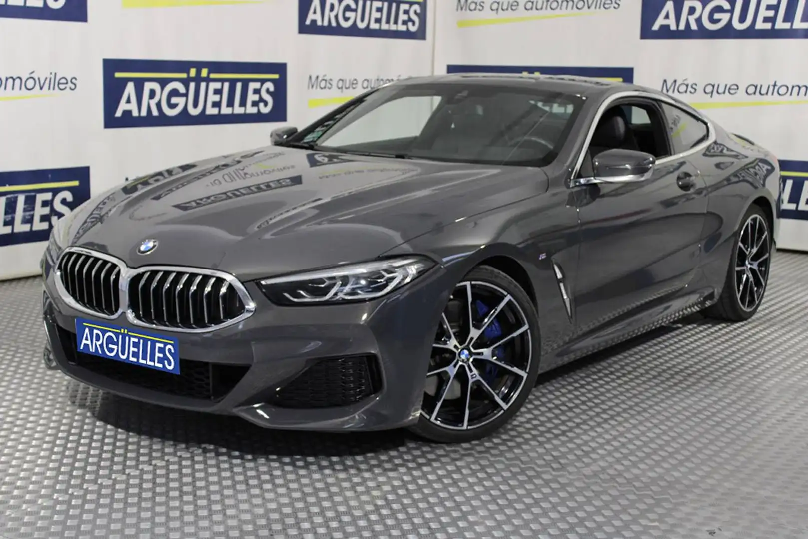 BMW 840 d M Sport xDrive 320cv Gris - 1