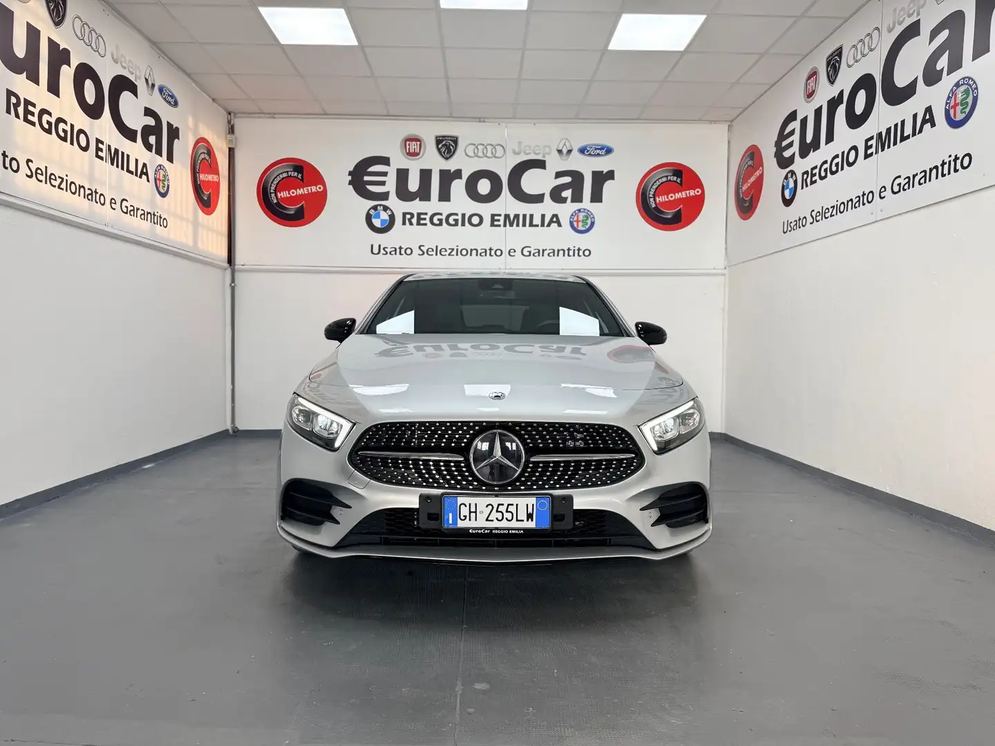Mercedes-Benz A 250 A 250 e Automatic EQ-Power Premium AMG Argento - 2