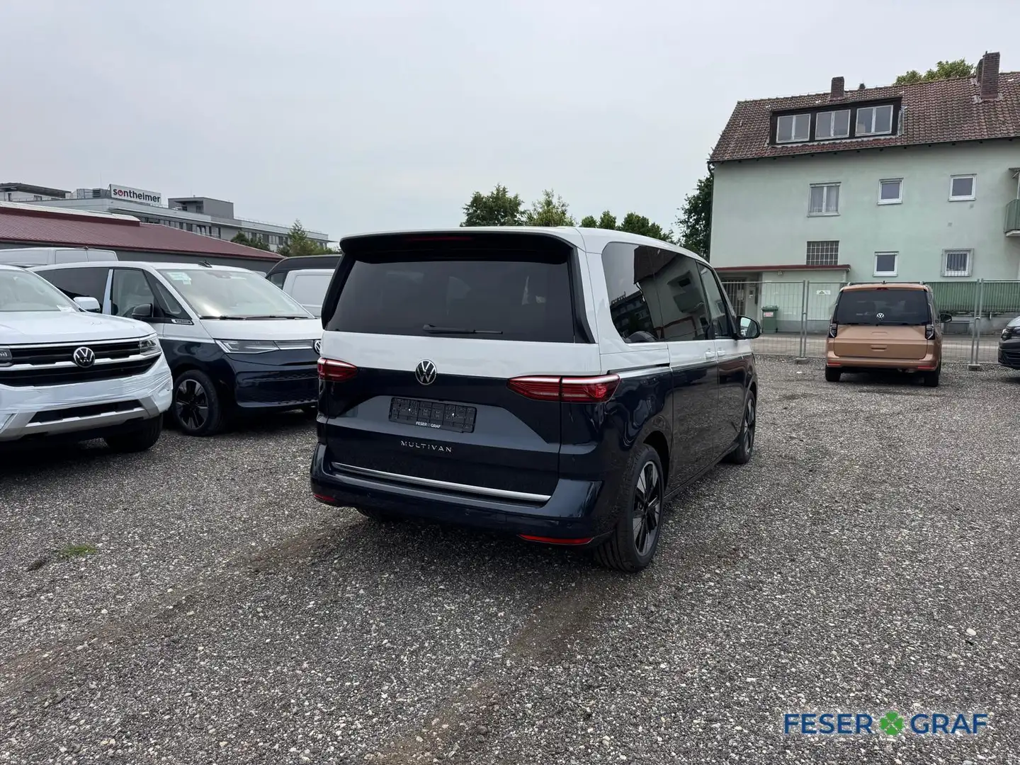 Volkswagen T7 Multivan 2,0 l TDI SCR 110 kW - 2