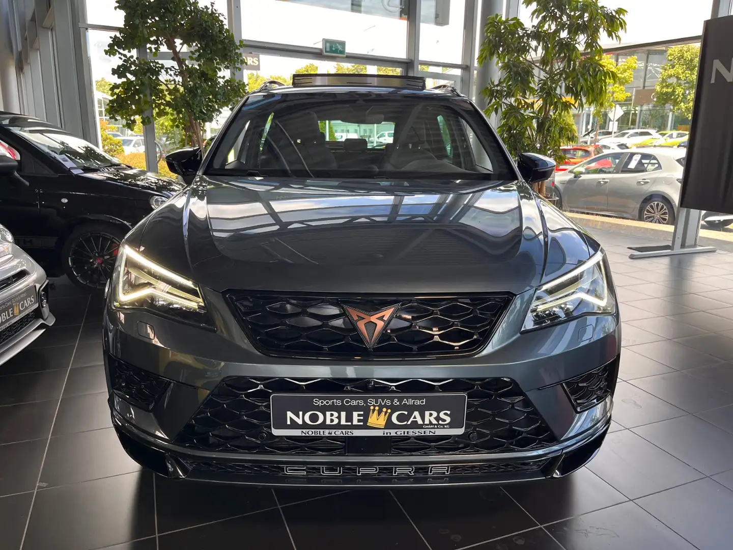 CUPRA Ateca 4Drive PANO LED NAVI LEDER 360° Grau - 2