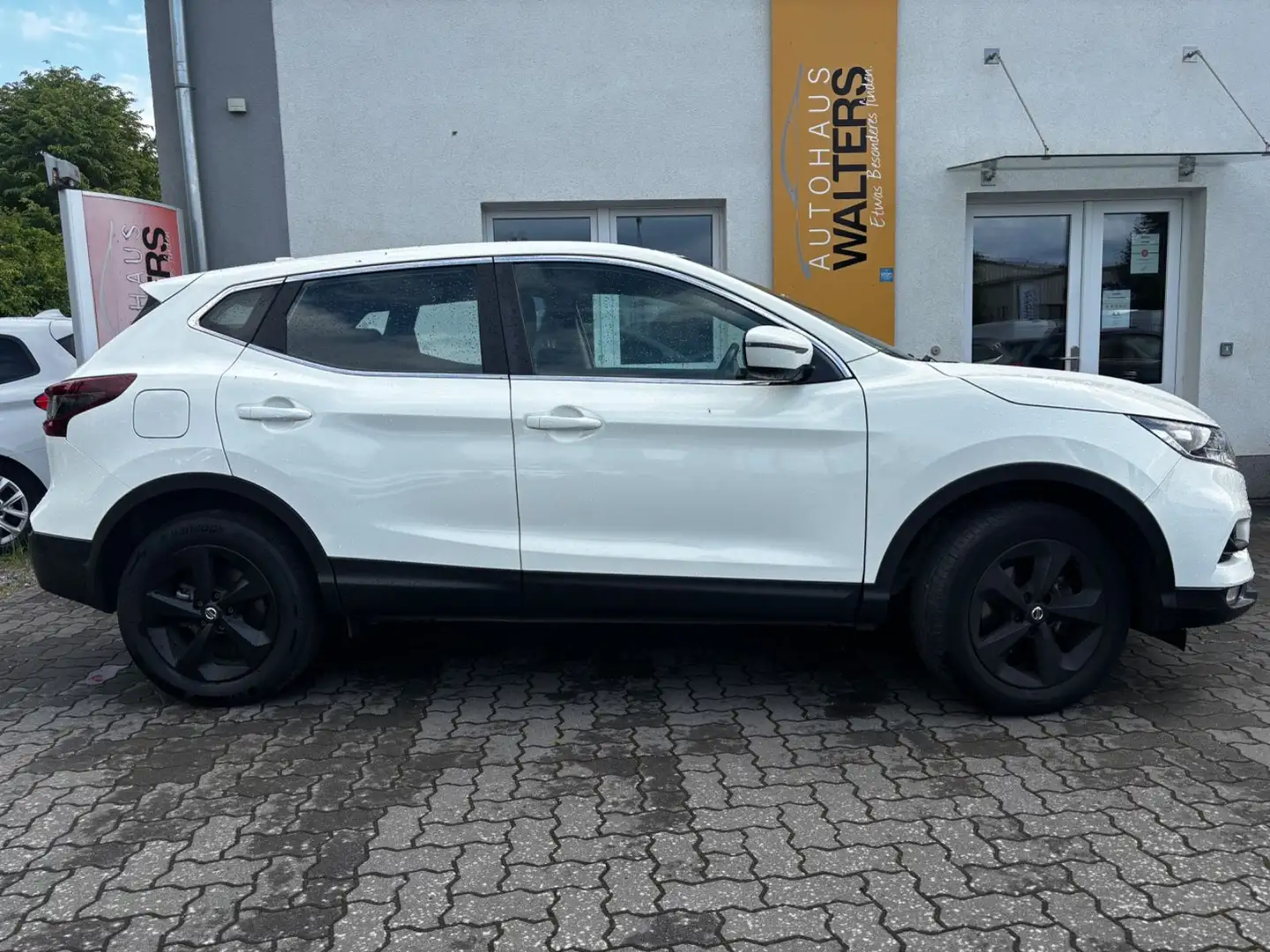 Nissan Qashqai Shiro = Automatik - Navi - Kamera - Pdc Weiß - 2