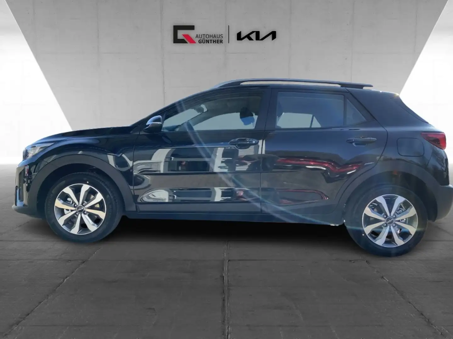 Kia Stonic Vision 1.2 Kamera SitzHzg. CarPlay Schwarz - 2