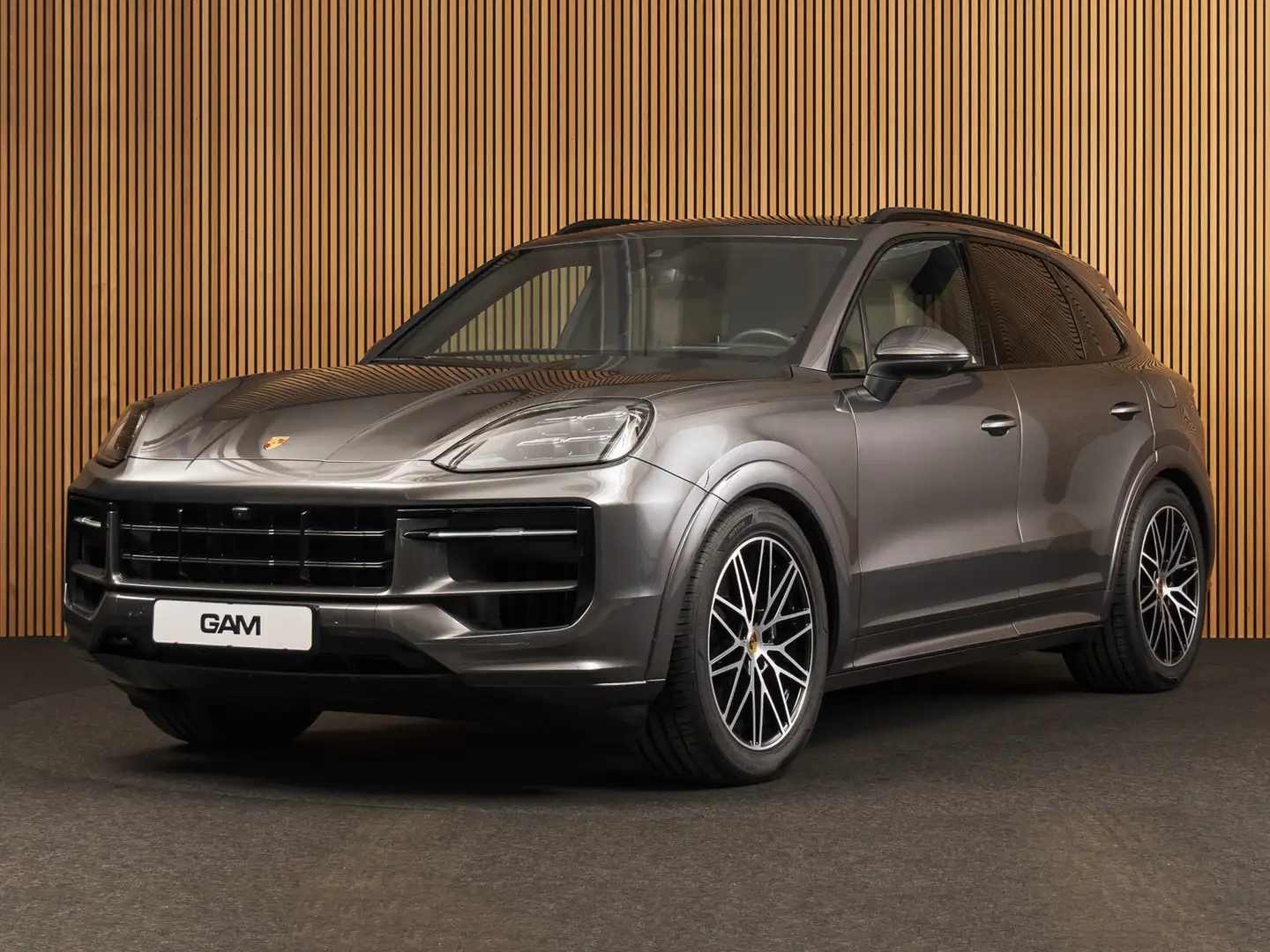 Porsche Cayenne 3.0 E-Hybrid NIEUW MODEL-21"-PANO-BOSE-SPORTCHRONO Grau - 1