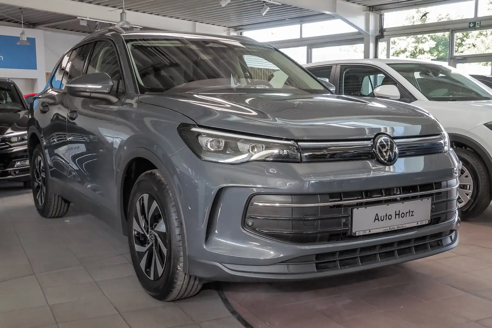 Volkswagen Tiguan Life / Advance 1.5 eTSI, DSG! Tageszul. 110 Gris - 2