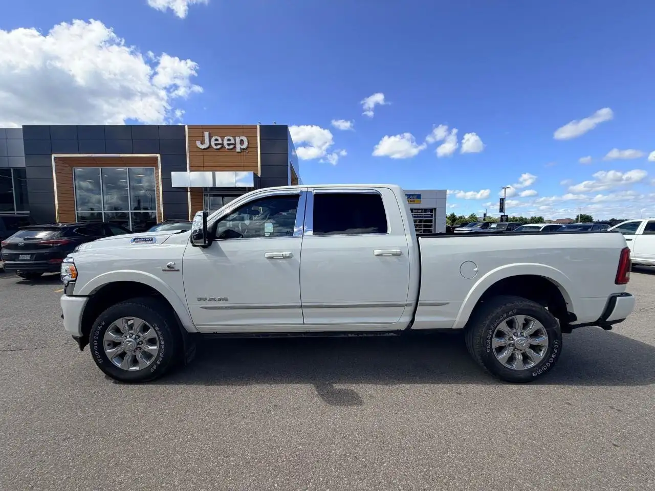 RAM 2500 снимка RAM 2500