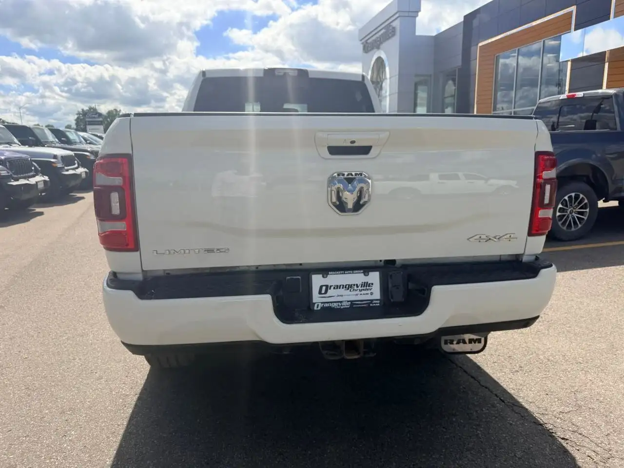 RAM 2500 снимка RAM 2500