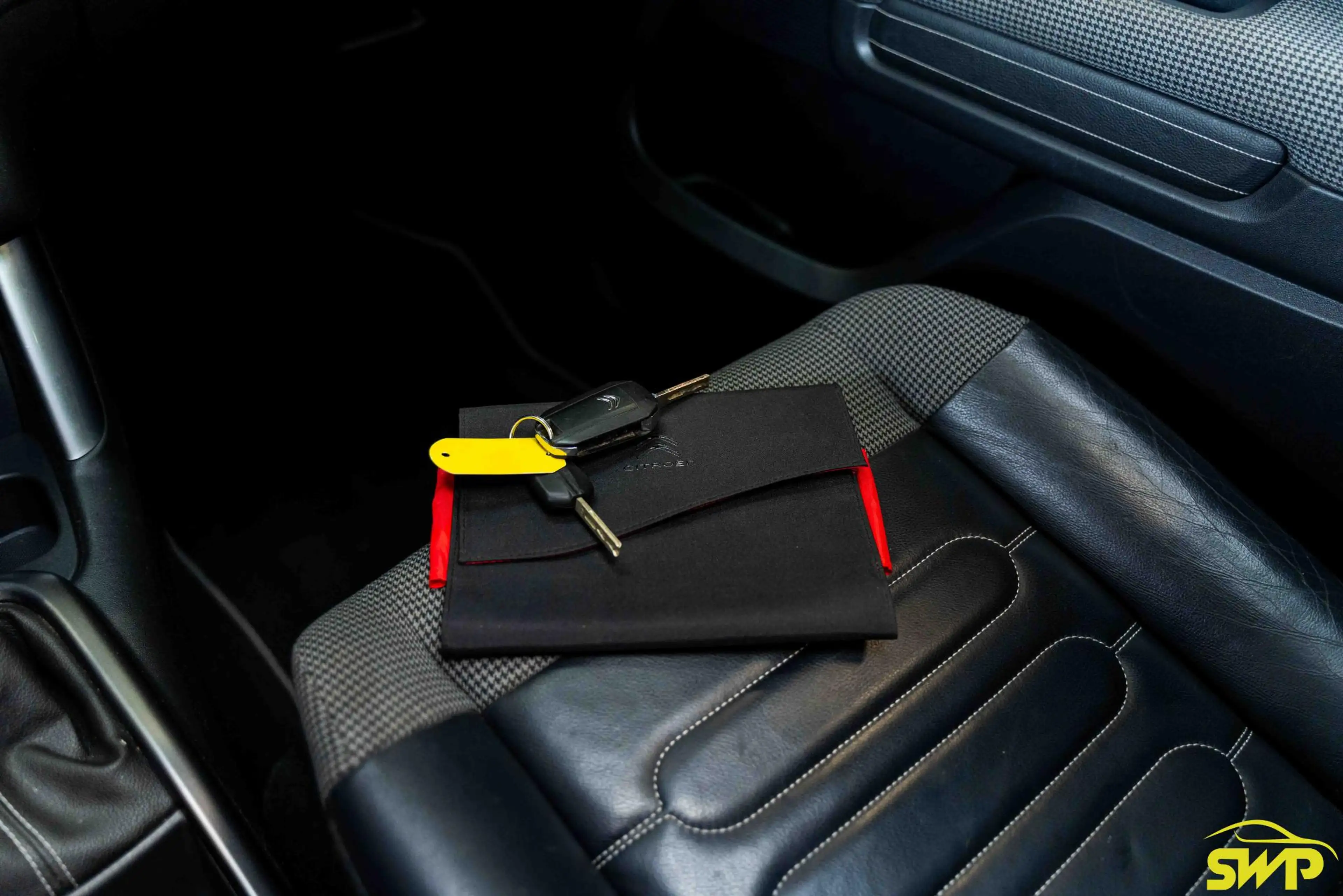 Citroen C3 Aircross 1.2 PureTech S&S Shine | Pano | Trekhaak | Navi | — photo 21