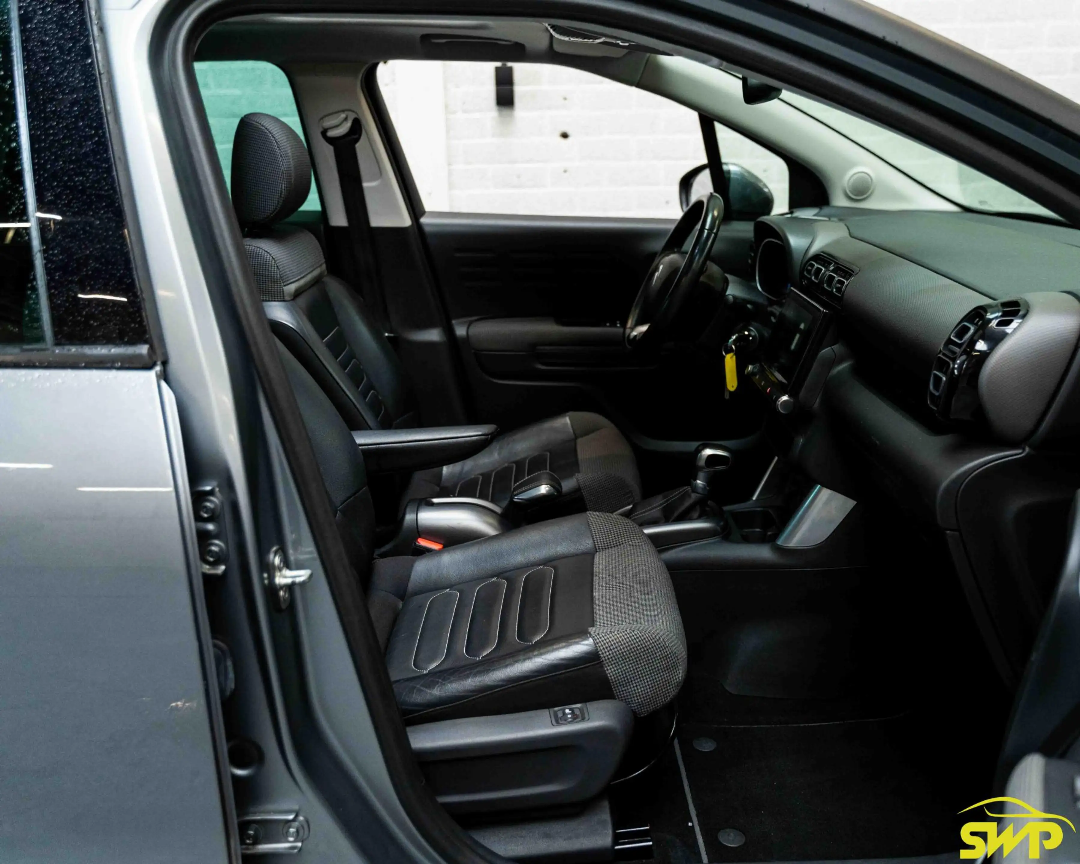 Citroen C3 Aircross 1.2 PureTech S&S Shine | Pano | Trekhaak | Navi | — photo 20