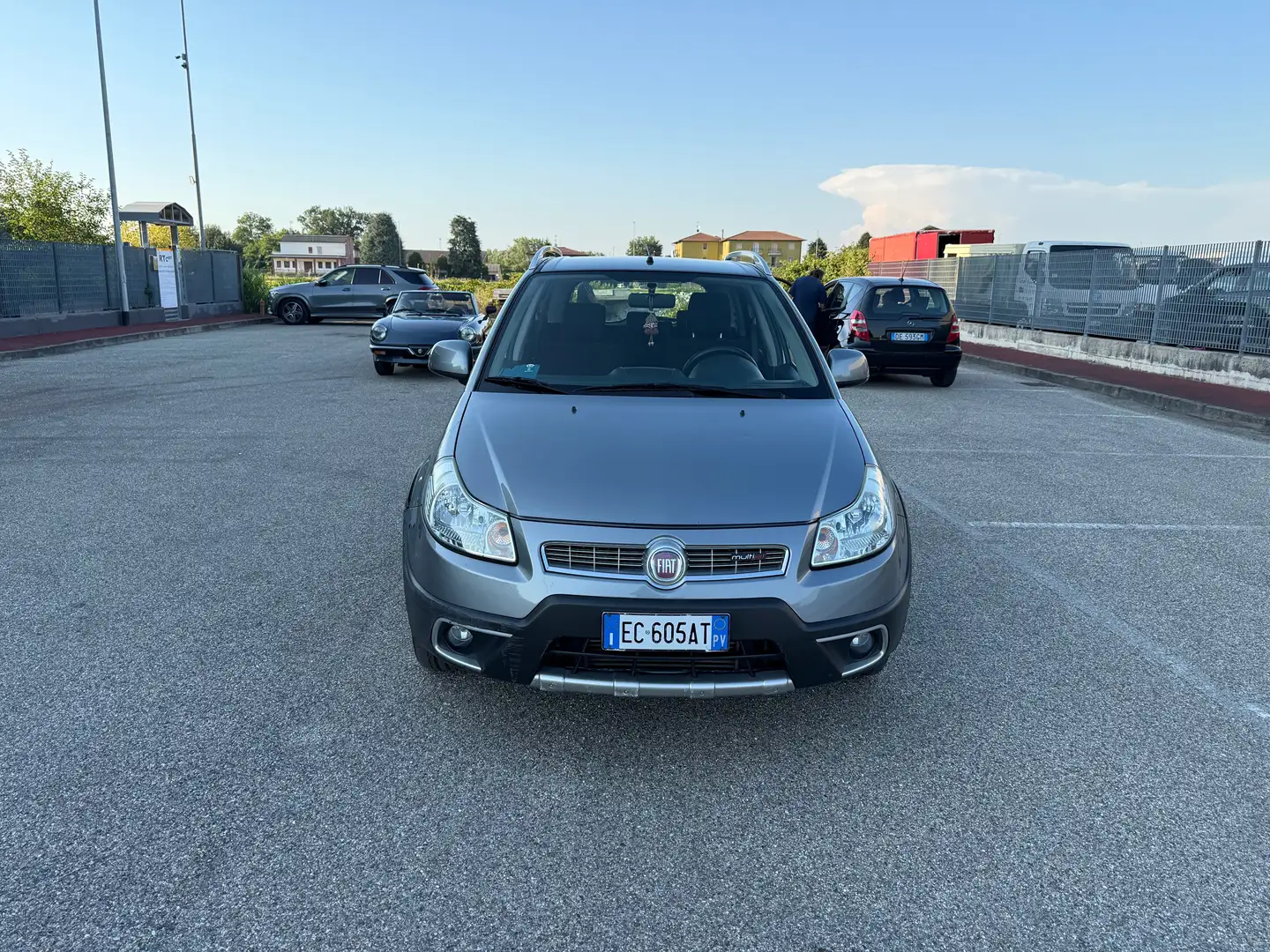 Fiat Sedici Sedici 2.0 mjt Experience 4x4 135cv Grijs - 2