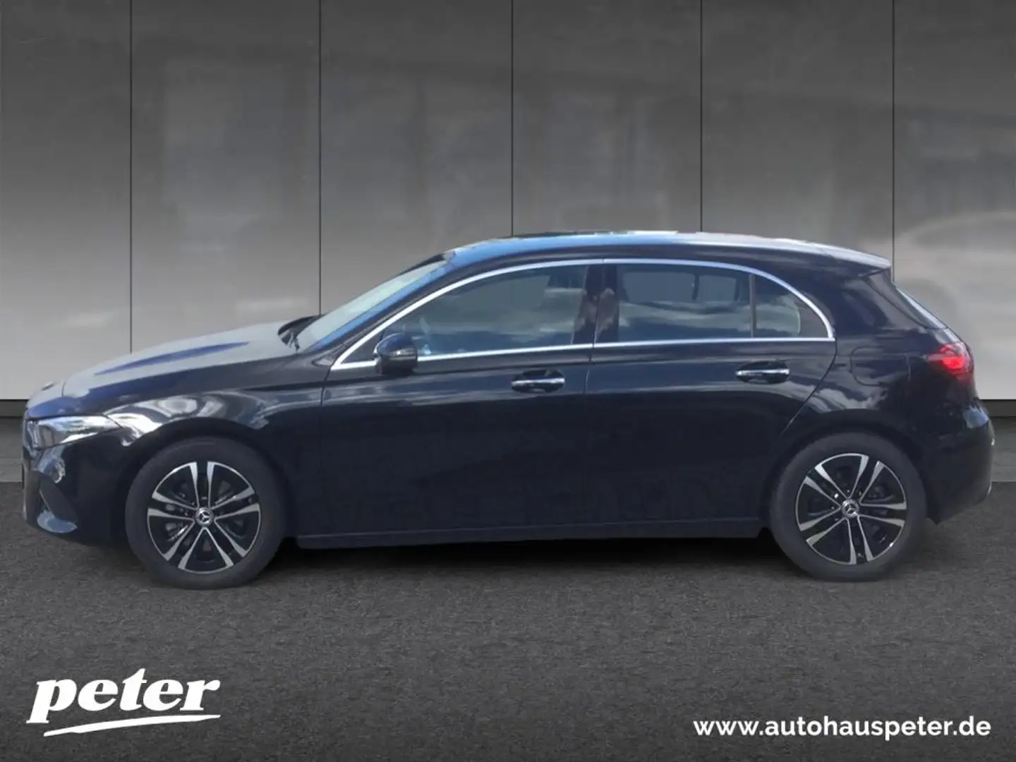 Mercedes-Benz A 220 4MATIC  Progressive Line Advanced Plus Schwarz - 2