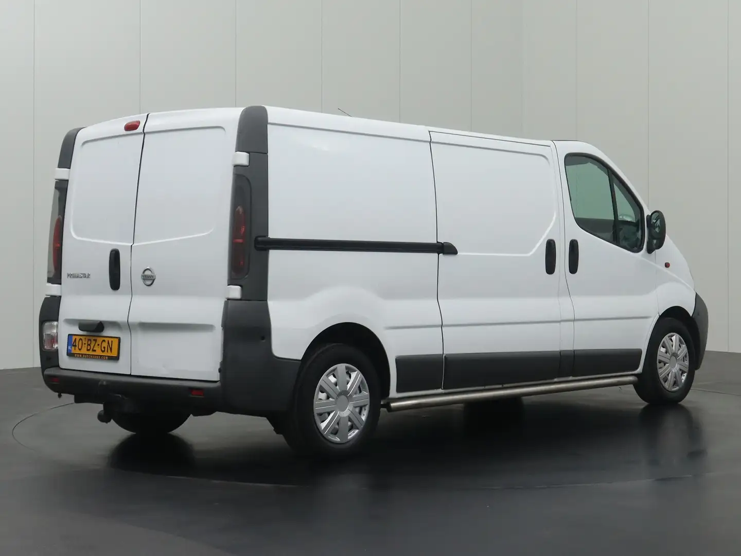 Nissan Primastar 1.9CDi Lang | Airco | 3-Persoons | Trekhaak Bílá - 2