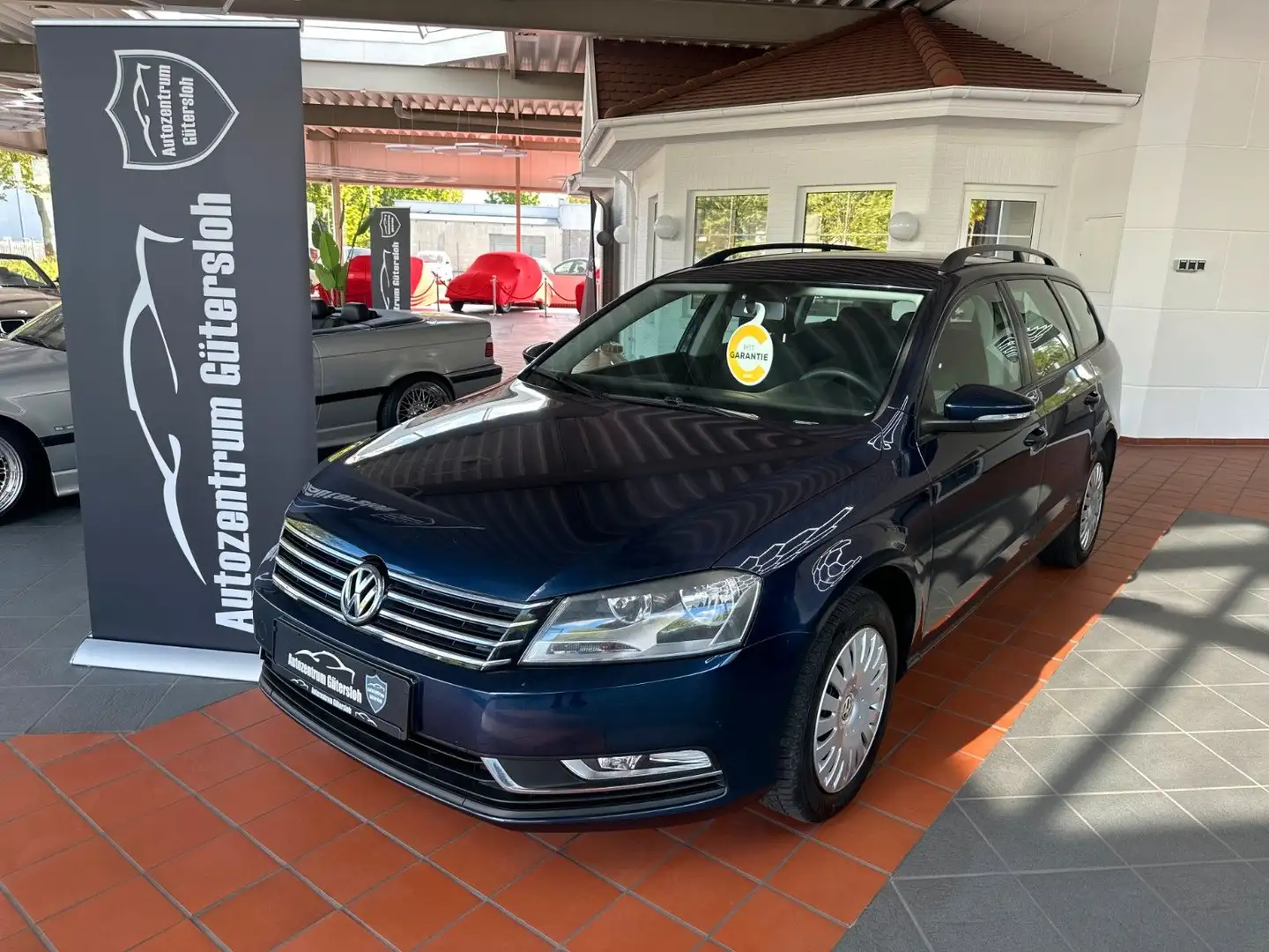 Volkswagen Passat Variant Trendline * 2. Hand / NAVI / TOP* Bleu - 1