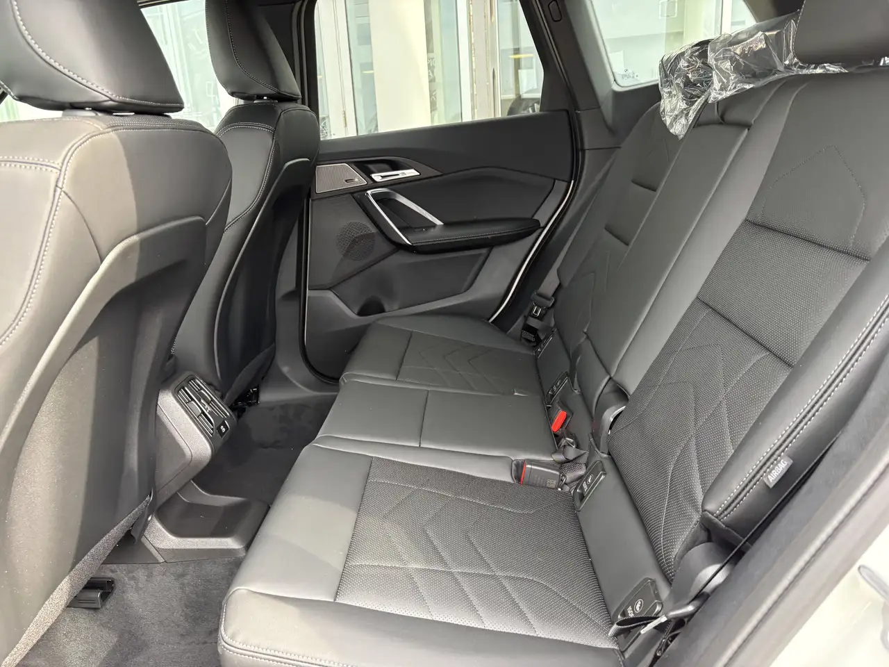 BMW X1 снимка BMW X1