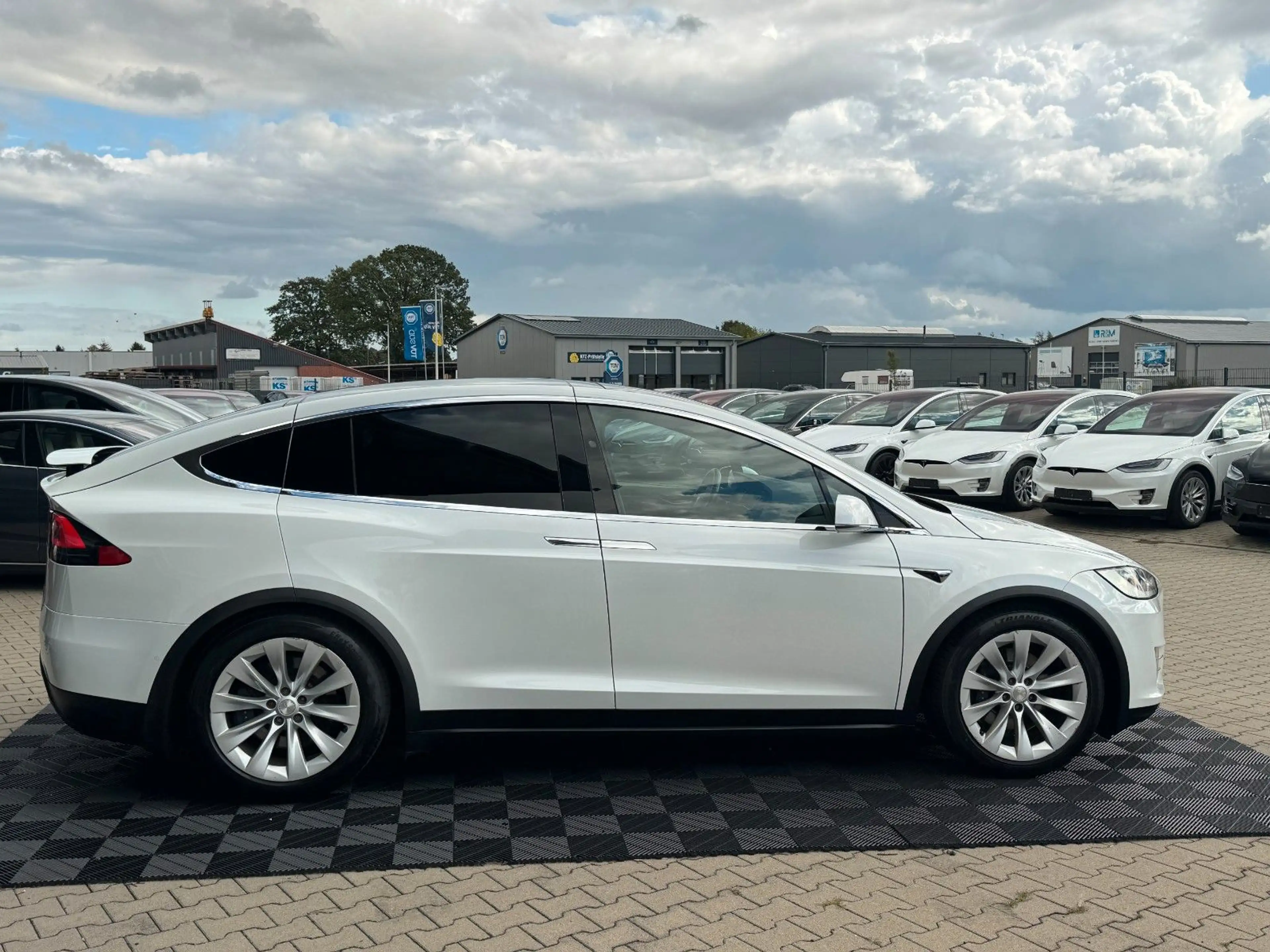 Tesla Model X MODEL X LONG RAVEN LONG RANGE | 7 SEATER | — photo 15