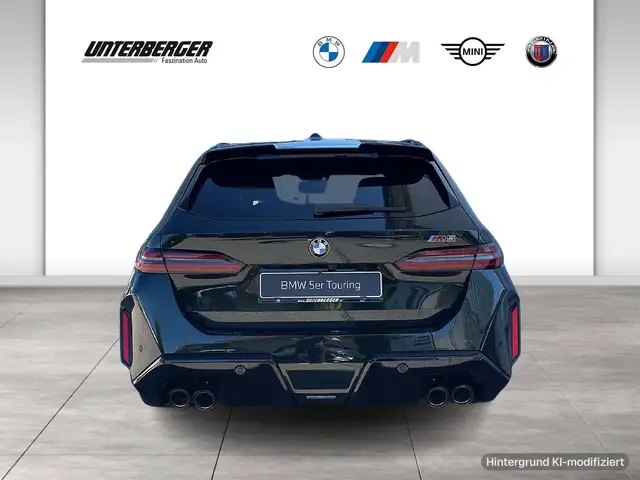 BMW M5 view 5