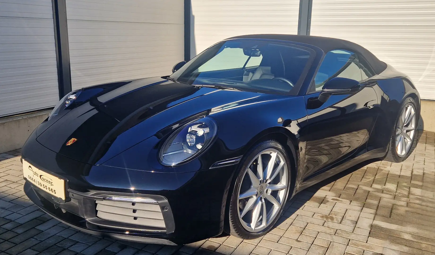 Porsche 911 Carrera Cabriolet (992), Approved Garantie 12/2026 Noir - 1