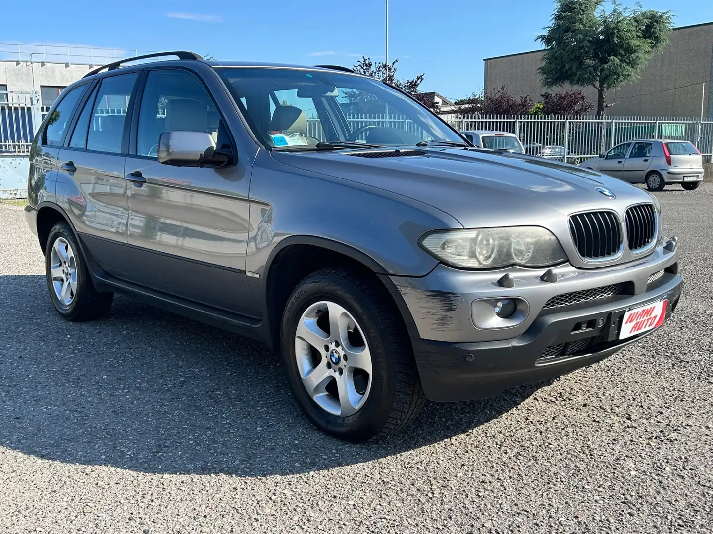 BMW X5 3.0d cat Attiva Grau - 2