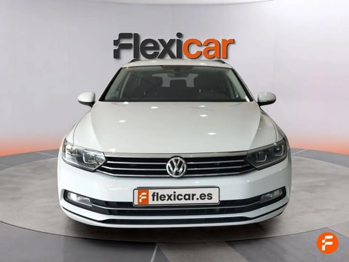 Volkswagen Passat Variant 2.0TDI Advance DSG7 110kW Blanco - 2