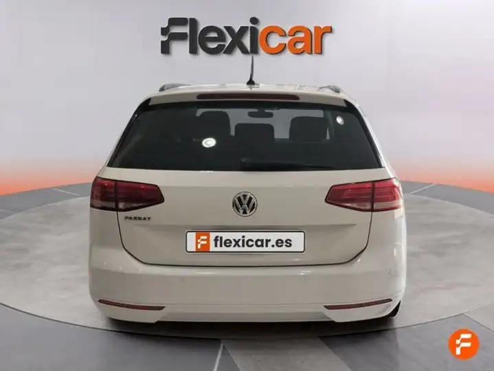 Volkswagen Passat VARIANT 2.0 TDI BMT Advance DSG 2019, foto 4