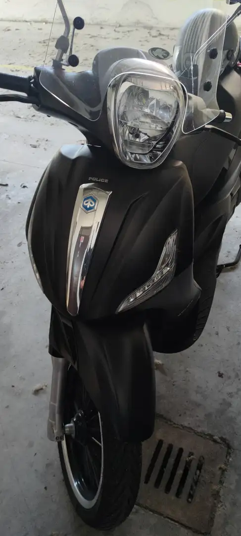 Piaggio Beverly 300 abs police nero opaco Nero - 1