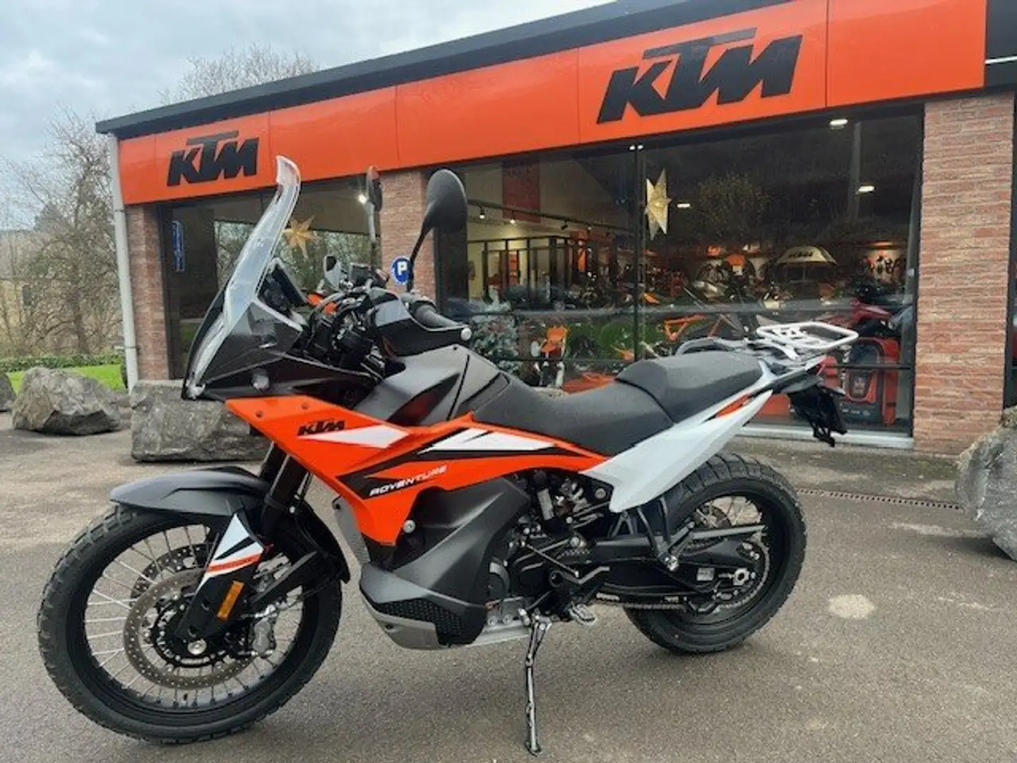 KTM 890 Adventure Orange - 2