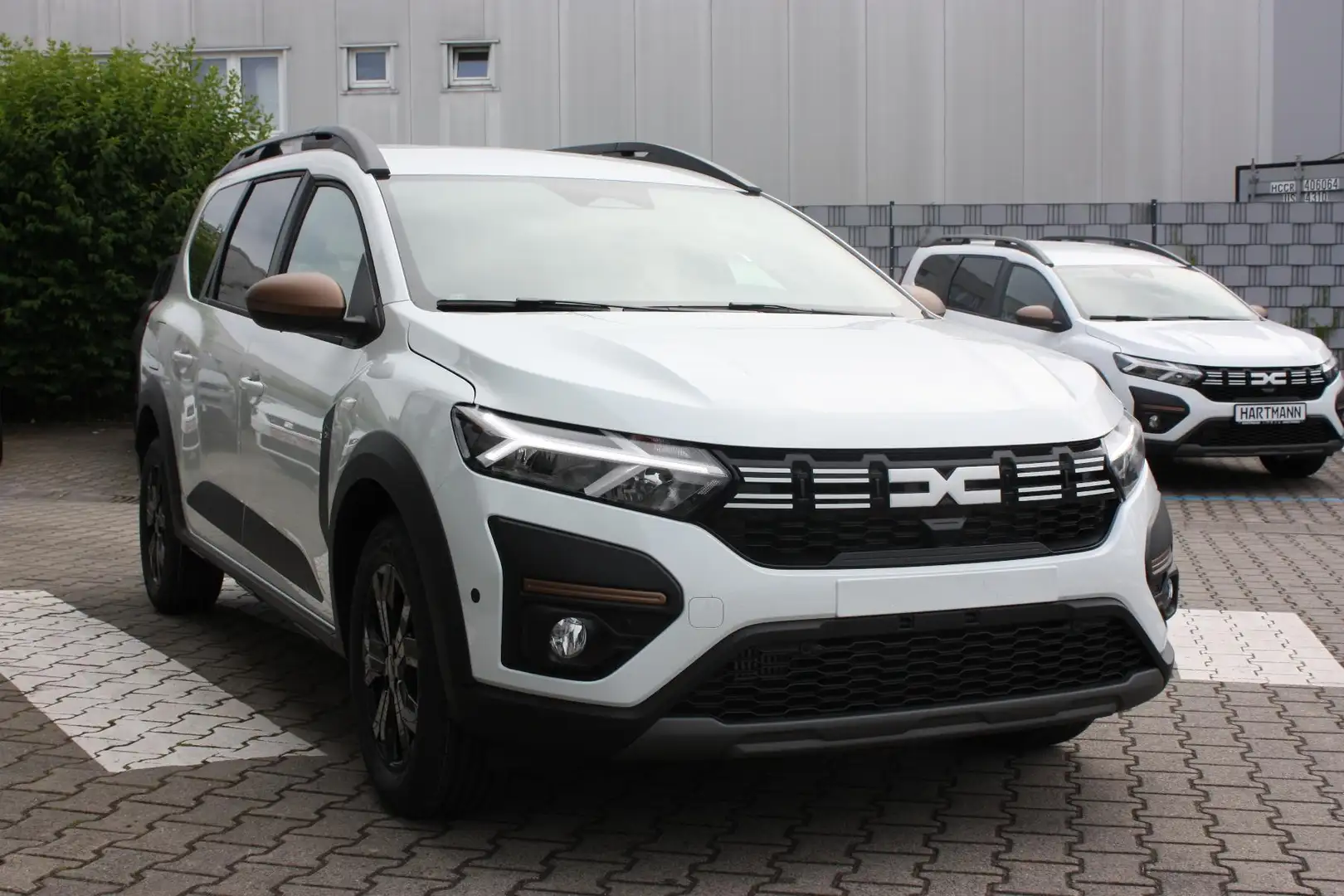 Dacia Jogger Essential ECO-G 100 Bílá - 1