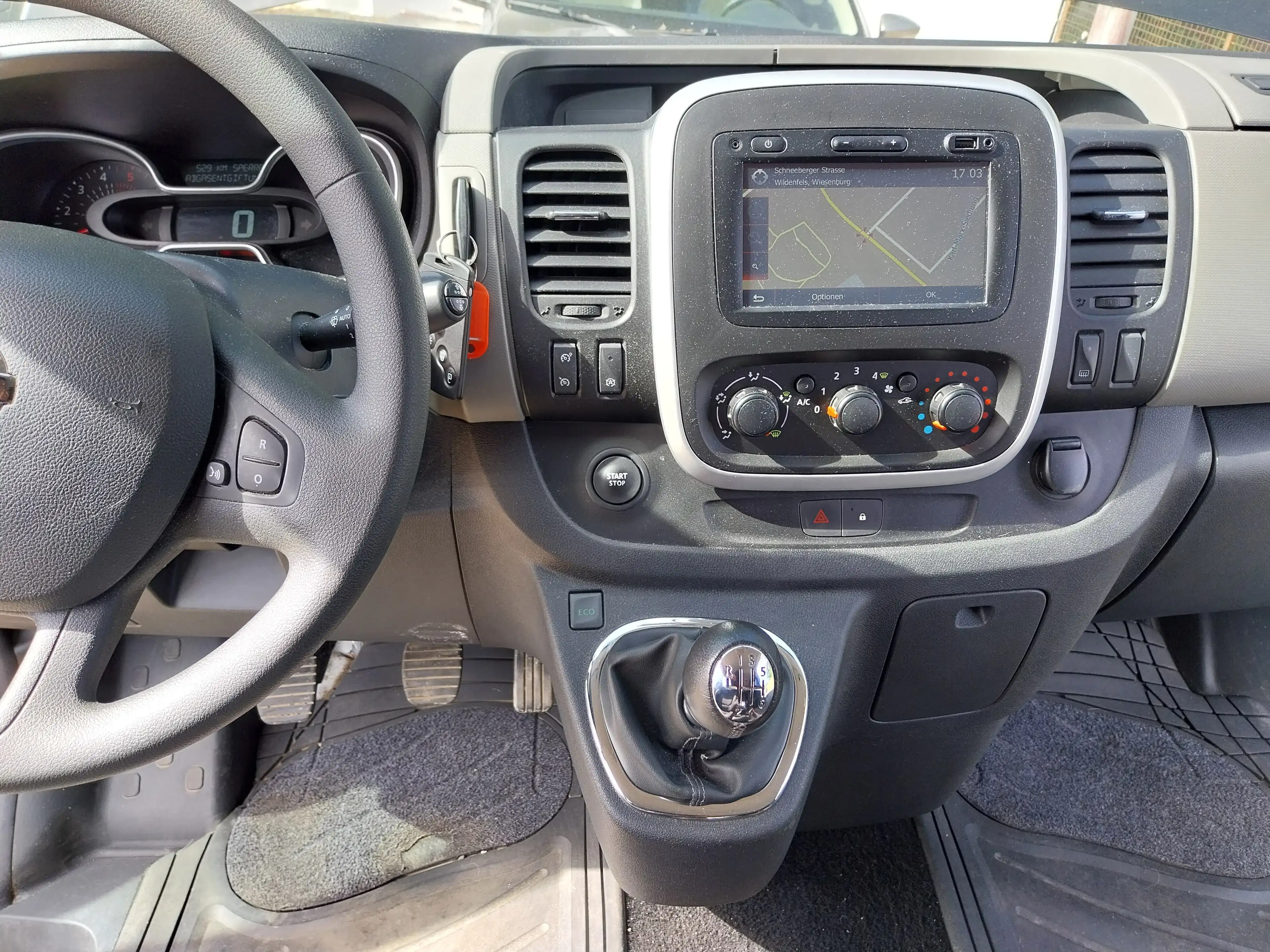 Nissan NV300 L1H1 2,7t PREMIUM Navi, Rückfahrkamera — photo 9