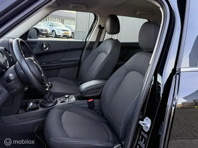 Mini Countryman view 4