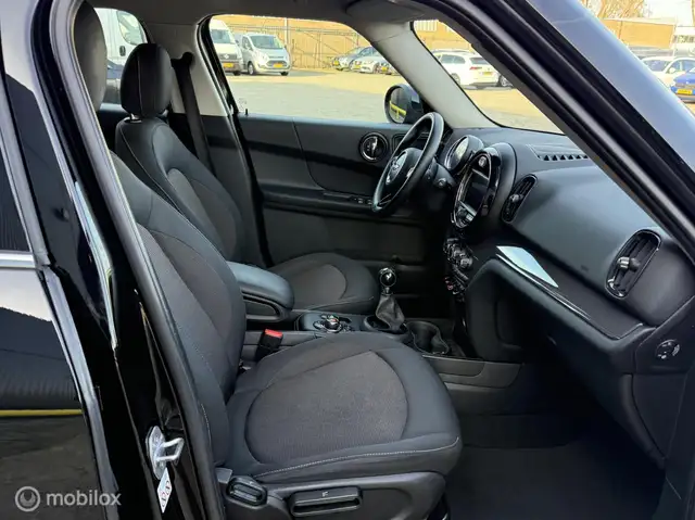 Mini Countryman view 14